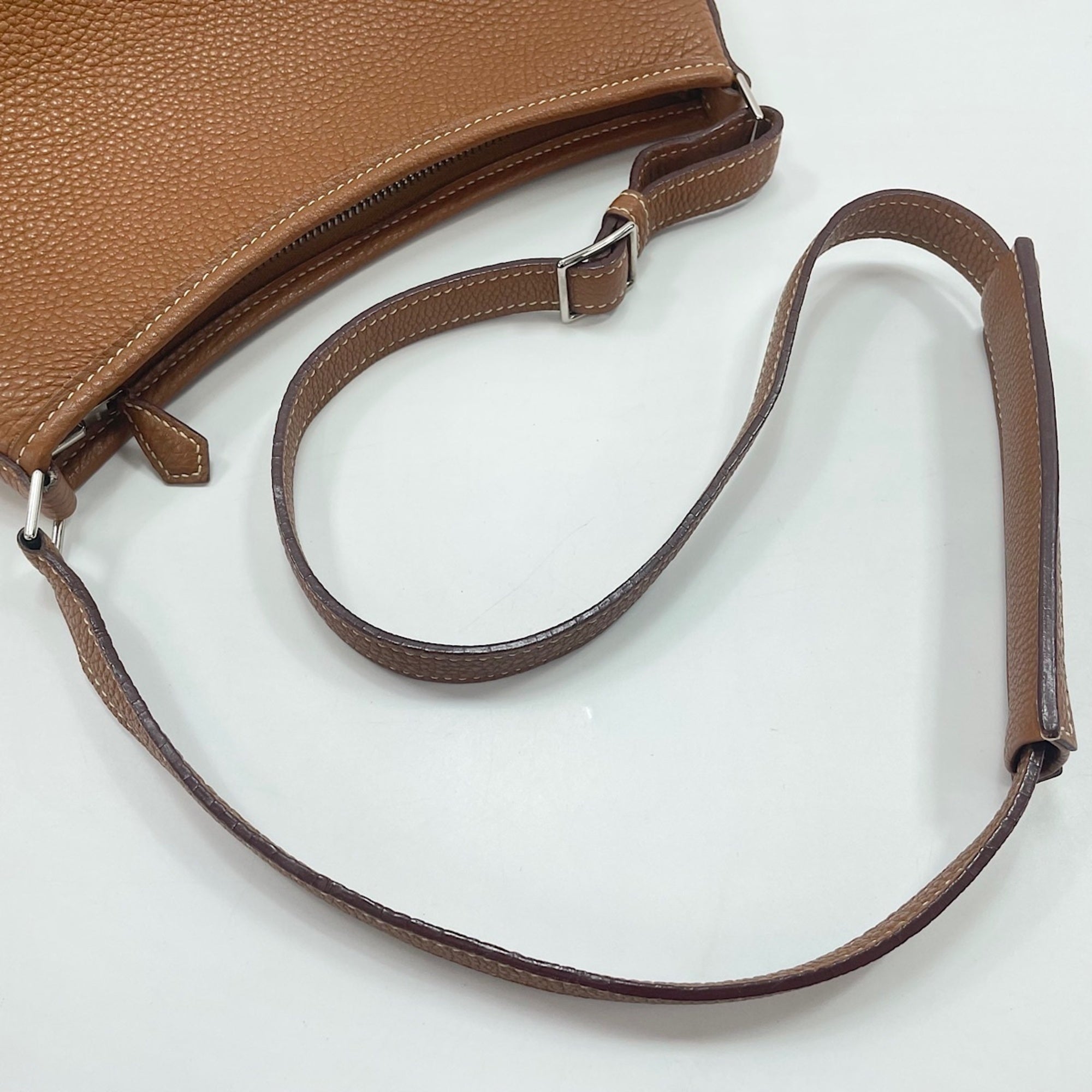 Hermes Brown Shoulder Bag (Pre-Owned)