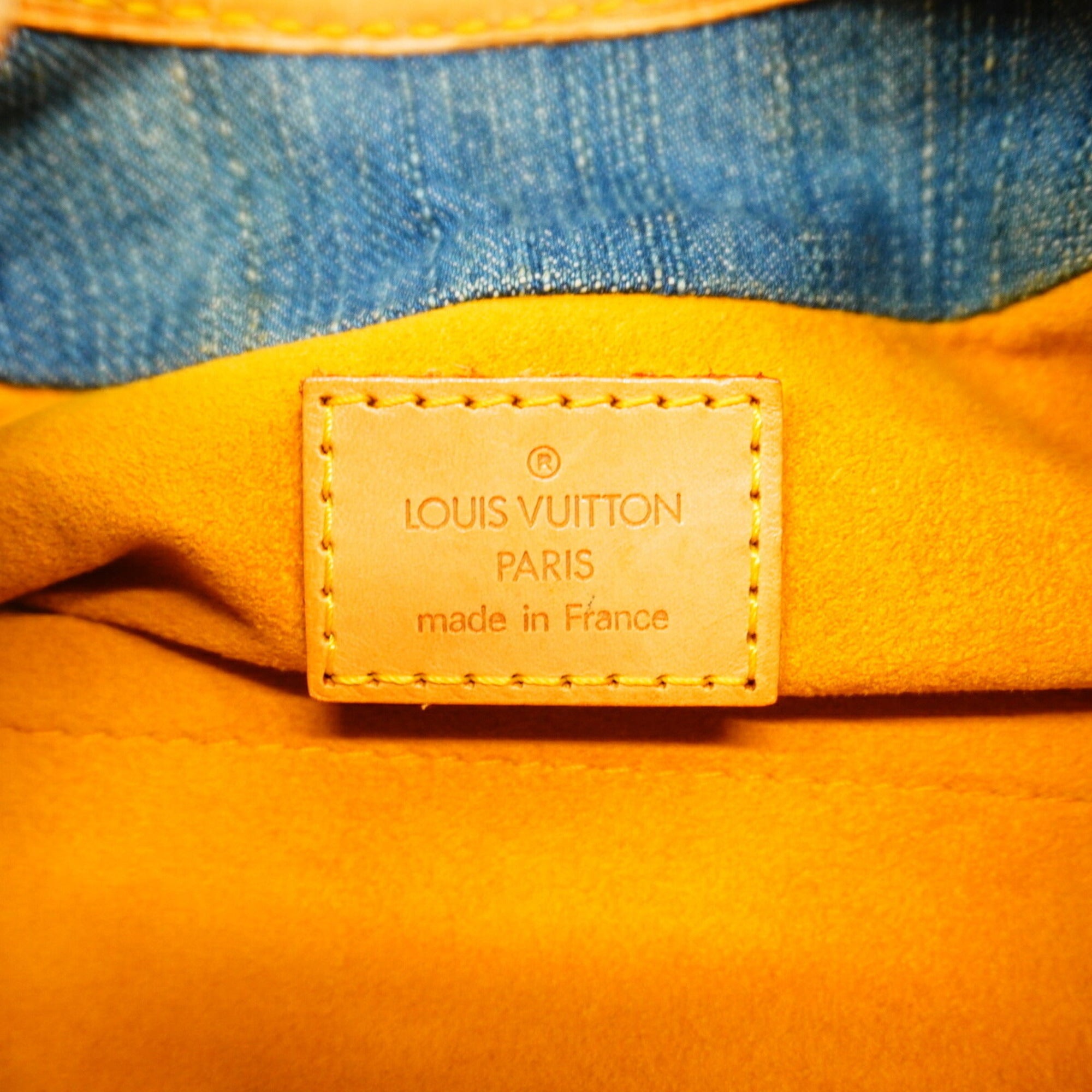 Louis Vuitton Blue Handbag (Pre-Owned)