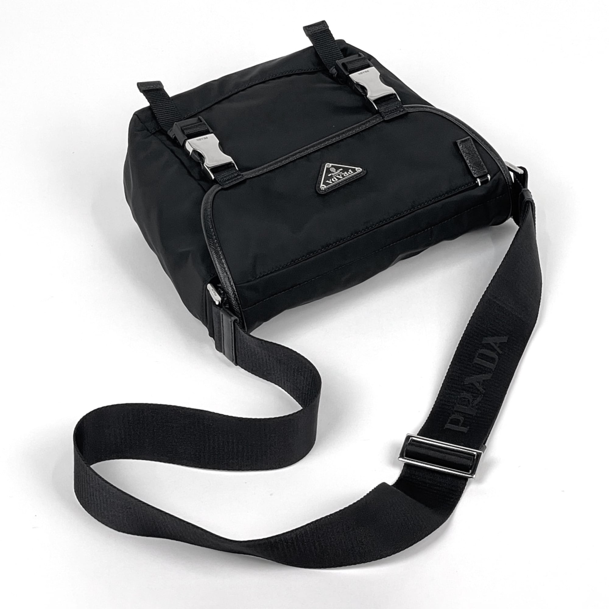 Prada Black Nylon Leather Shoulder Bag (Pre-Owned)