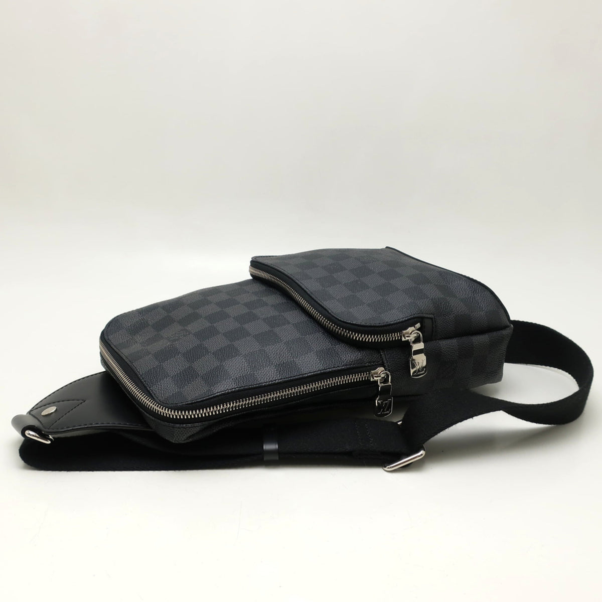 Louis Vuitton Damier Graphite Black Damier Canvas Sling Bag (Pre-Owned)