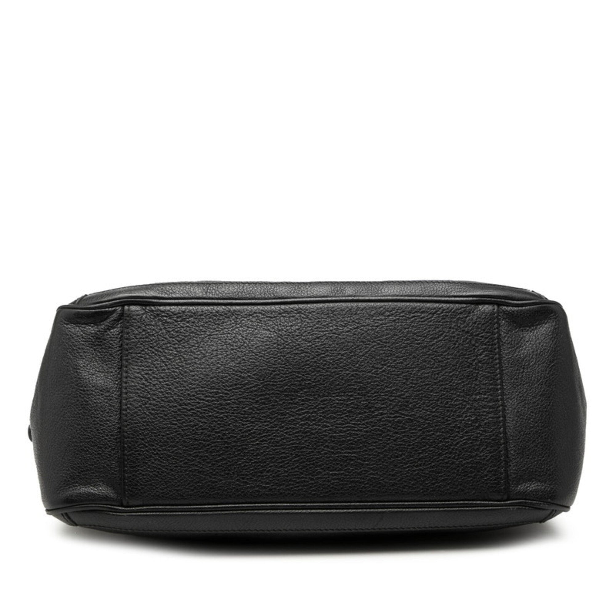 Salvatore Ferragamo Black Leather Shoulder Bag (Pre-Owned)