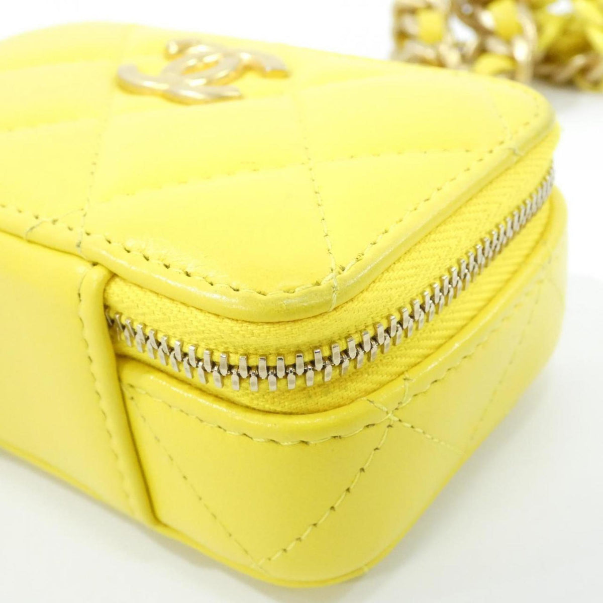 Chanel Yellow Leather Handbag Shoulder Bag (Pre-Owned)
