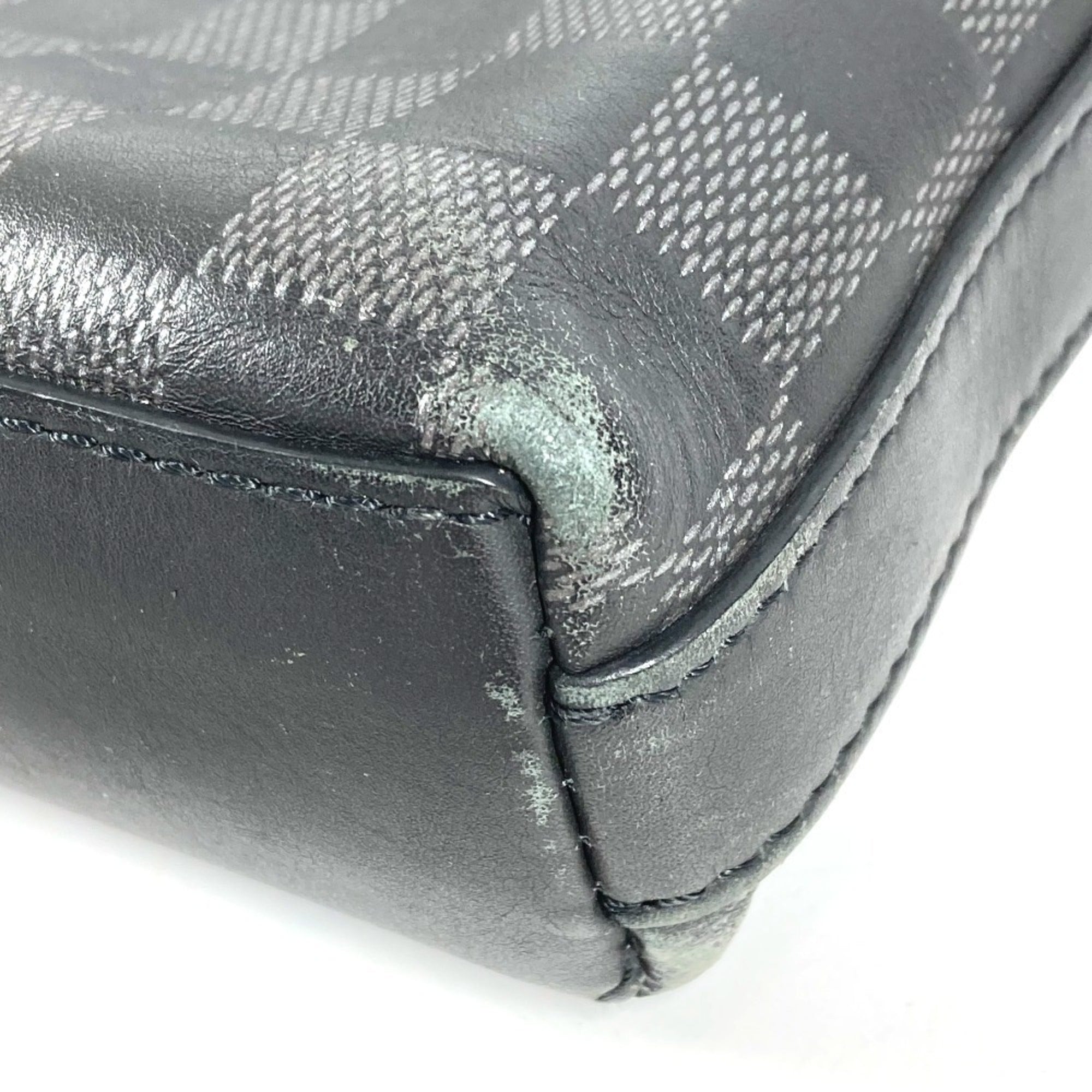 Louis Vuitton Damier Infini Black Onyx Damier Infini Pochette Shoulder Bag (Pre-Owned)