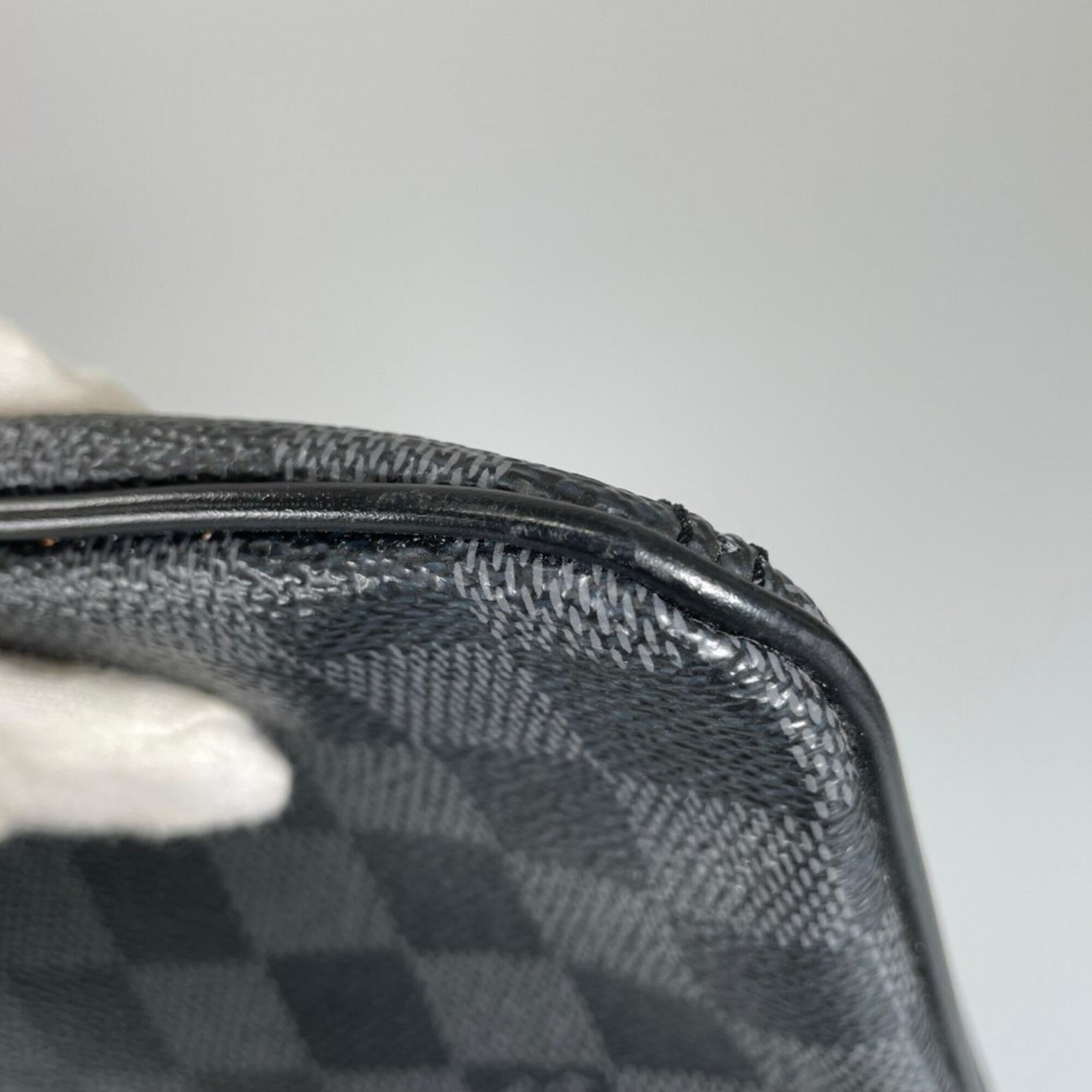 Louis Vuitton Black White Damier Graphite Shoulder Bag (Pre-Owned)