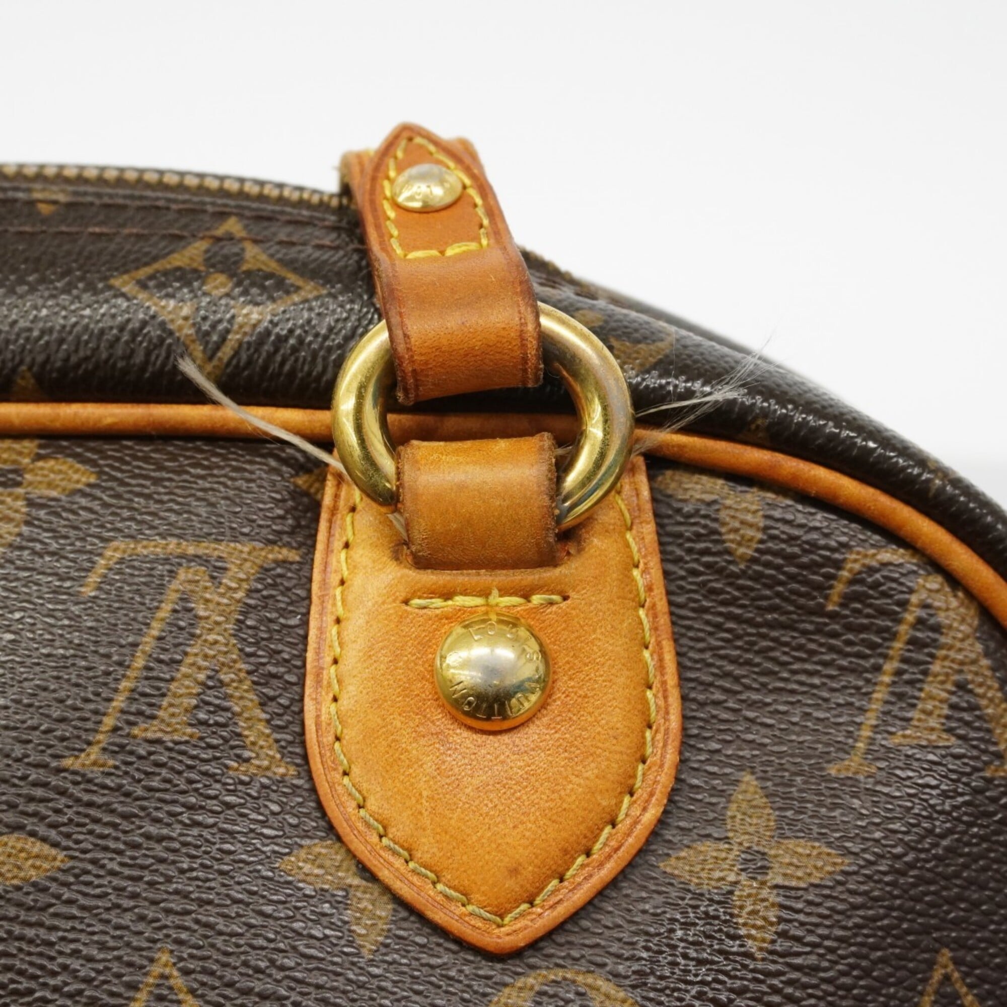Louis Vuitton Brown Shoulder Bag (Pre-Owned)
