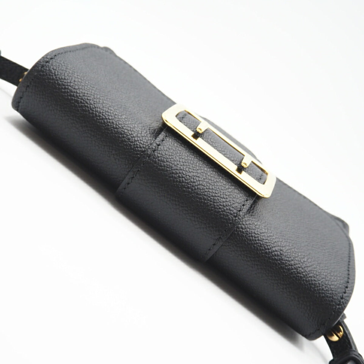 Burberry Black Leather Shoulder Bag (Pre-Owned)