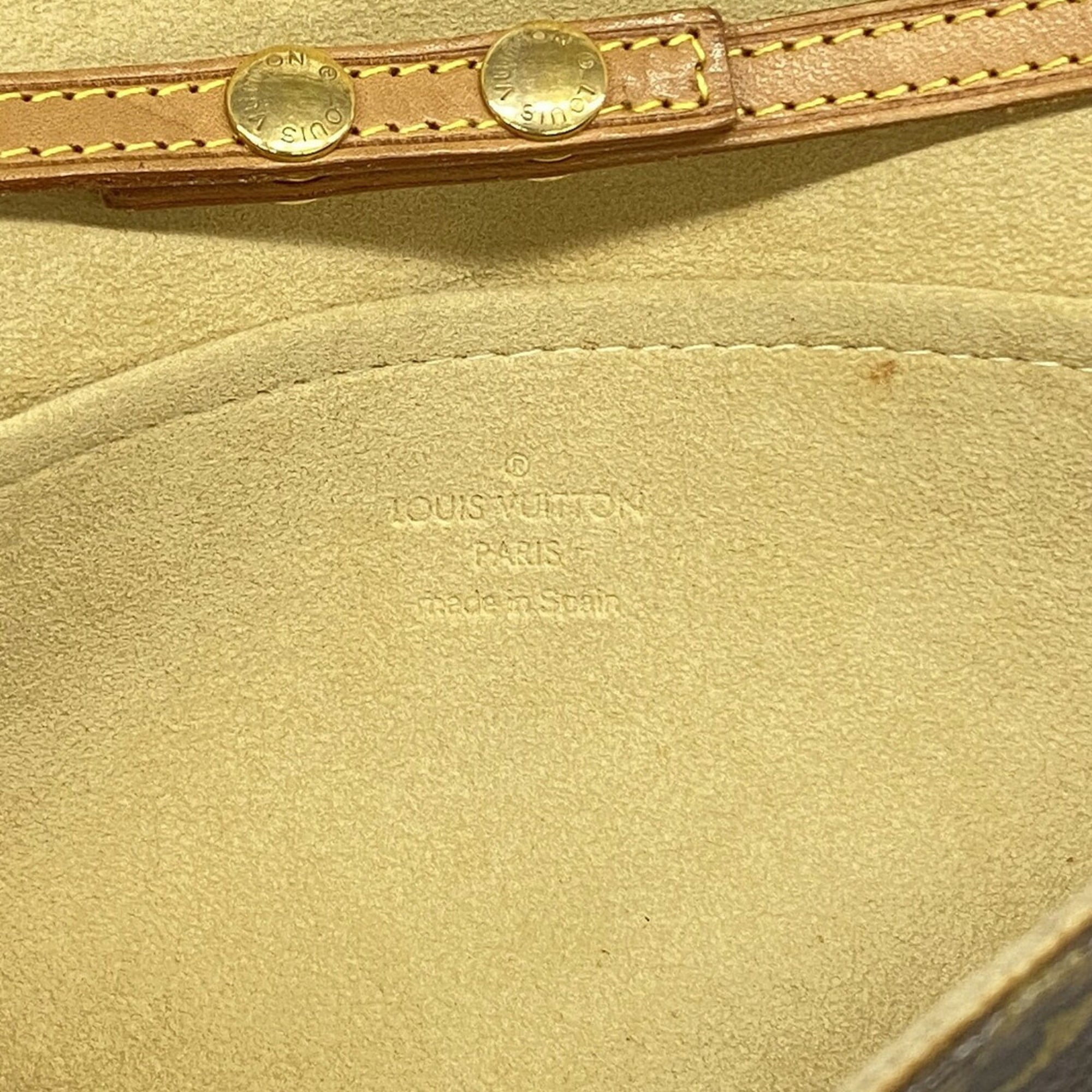 Louis Vuitton Brown Shoulder Bag (Pre-Owned)