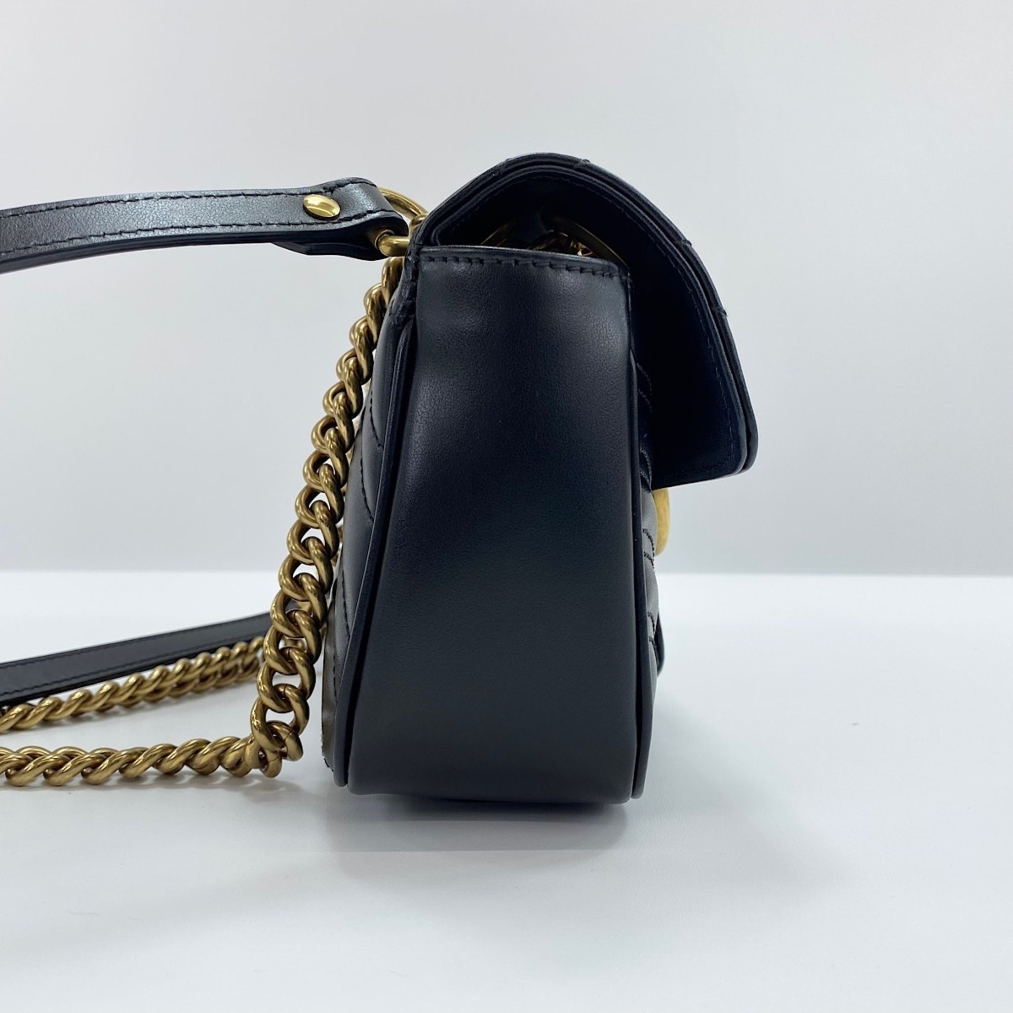 Gucci Gg Marmont Black Shoulder Bag (Pre-Owned)