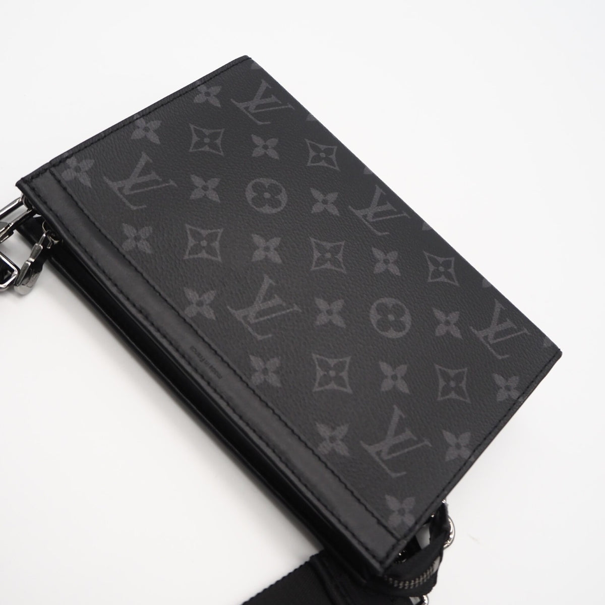 Louis Vuitton Black Coated Canvas Leather Pouch Shoulder Bag (Pre-Owned)