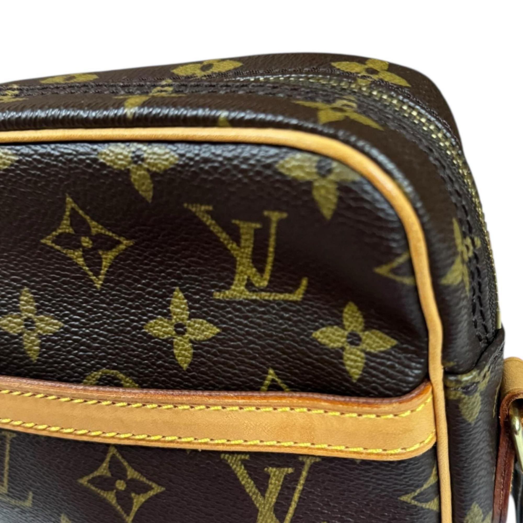 Louis Vuitton Brown Monogram Canvas Shoulder Bag (Pre-Owned)
