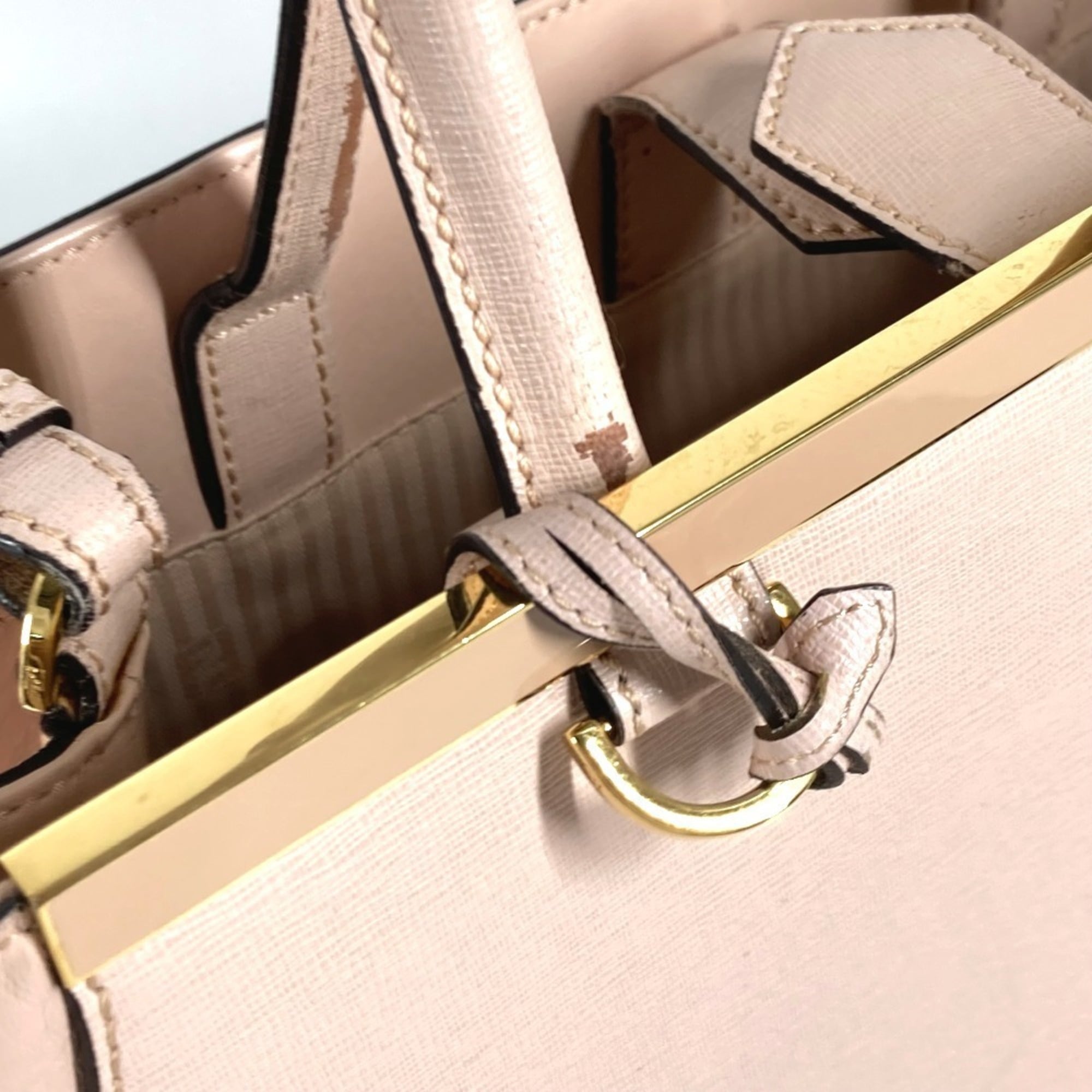 Fendi Beige Leather Shoulder Bag Tote Bag (Pre-Owned)
