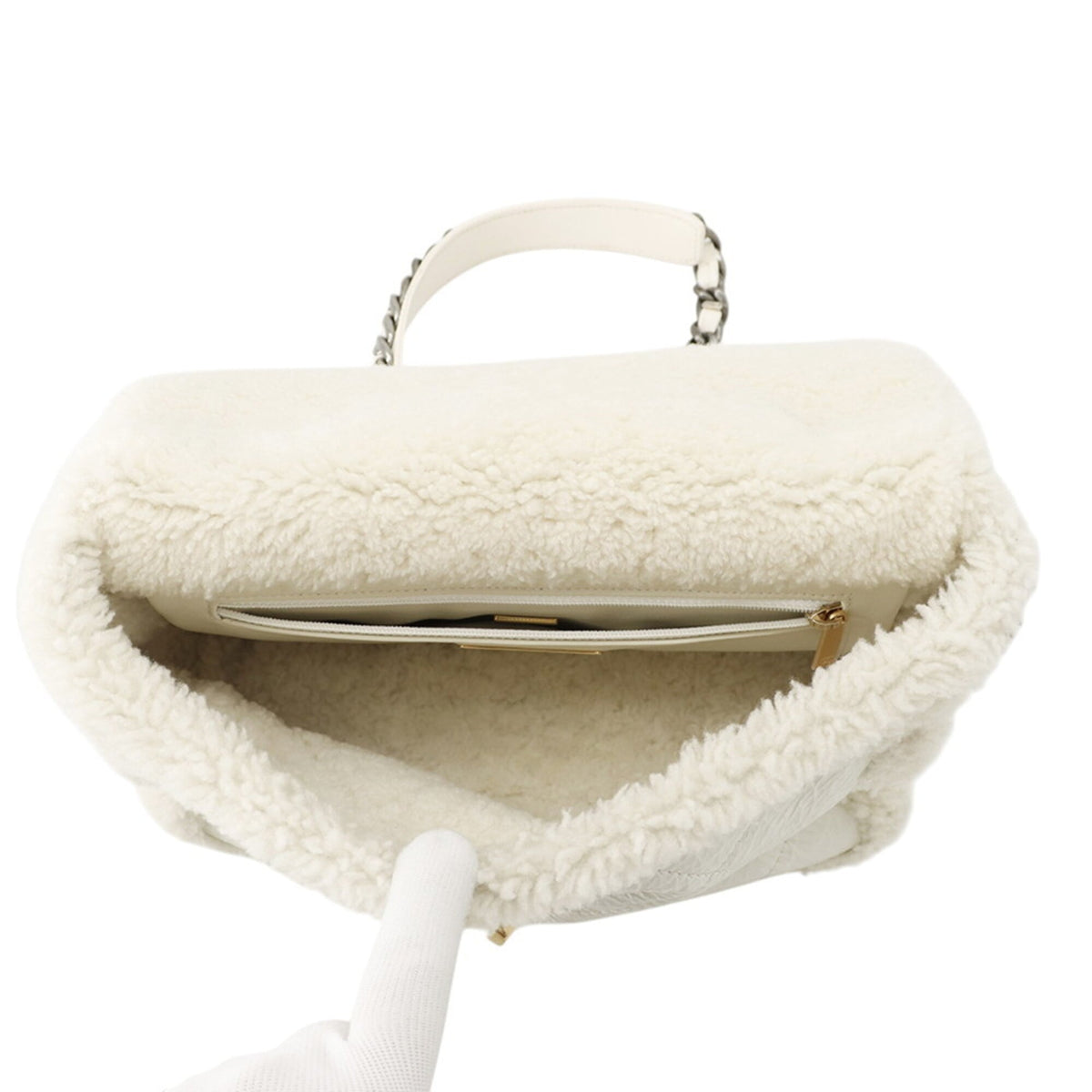 Chanel White Handbag Shoulder Bag (Pre-Owned)