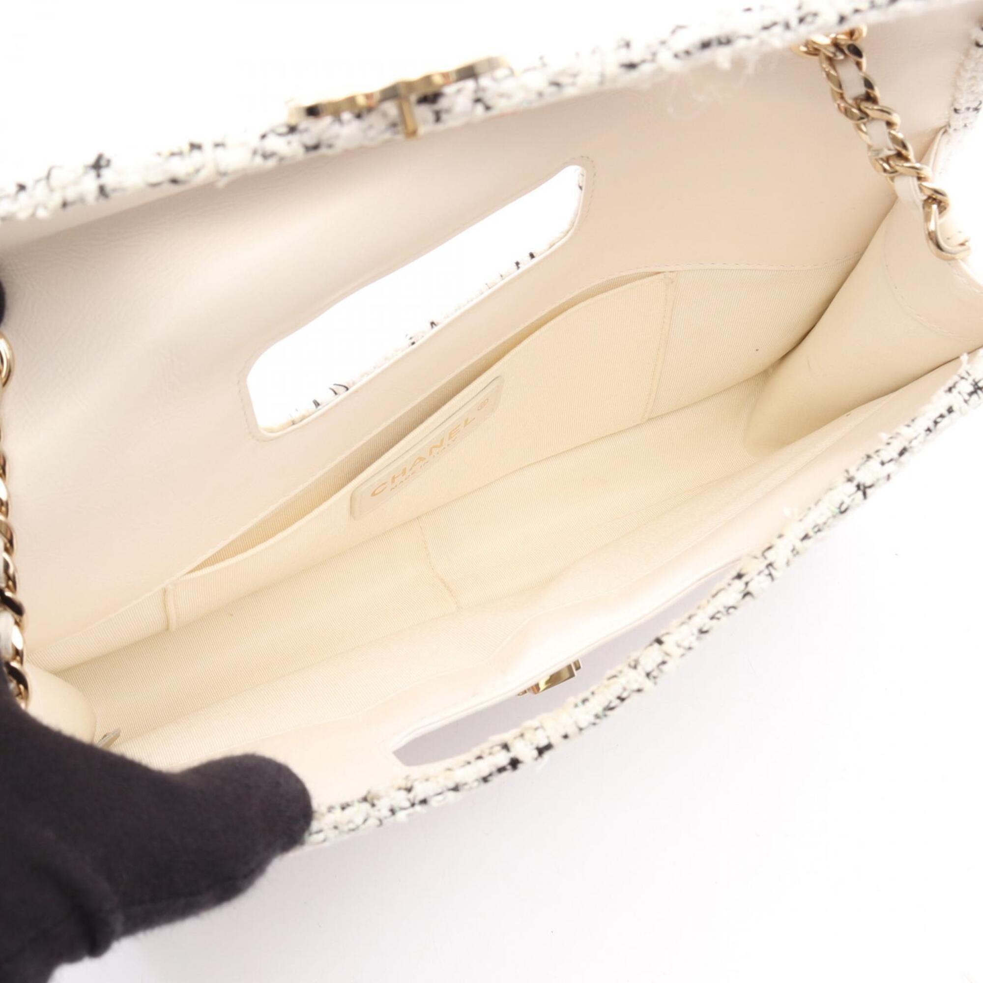 Chanel Black White Leather Handbag Shoulder Bag (Pre-Owned)