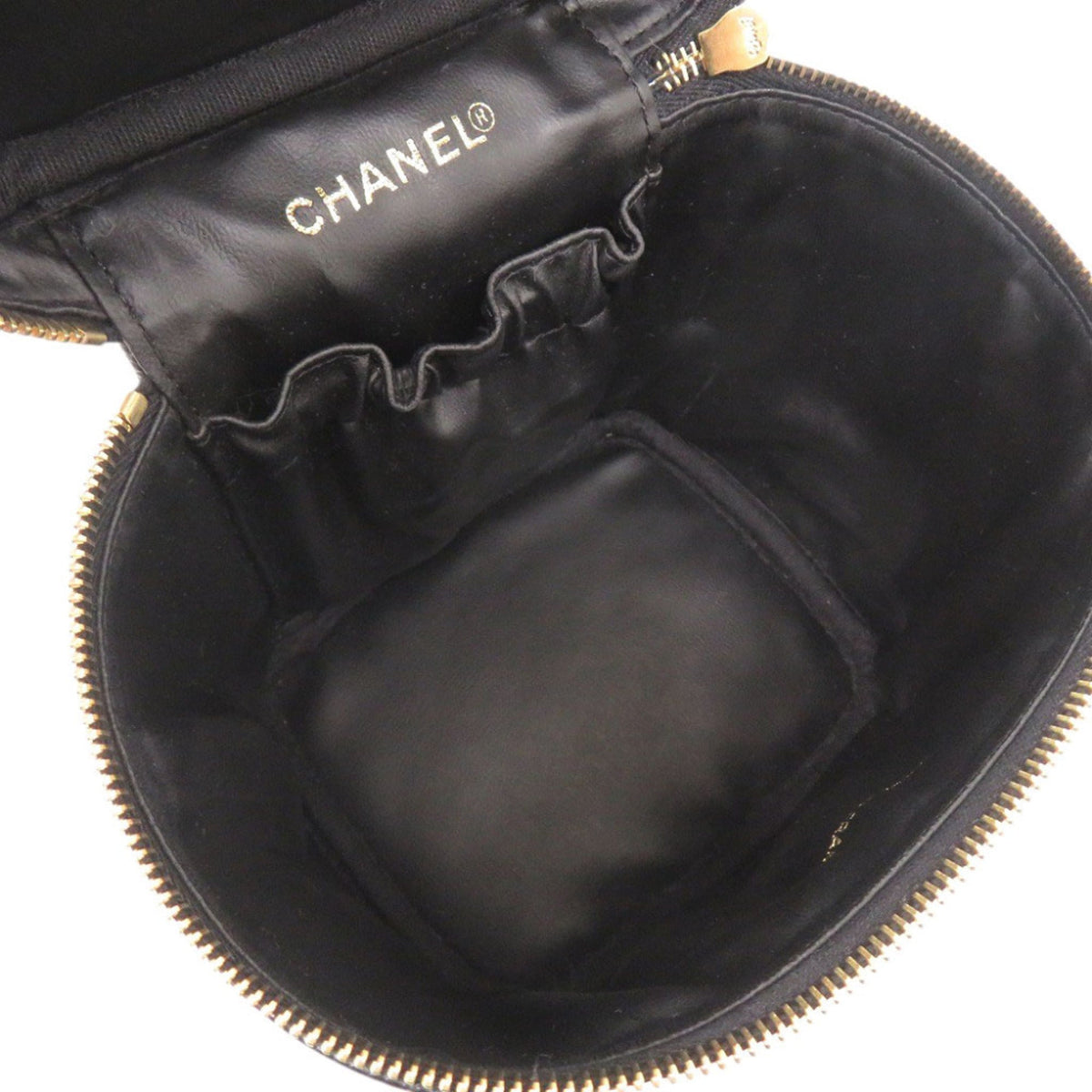 Chanel Black Grained Calfskin Pouch Vanity Bag (Pre-Owned)