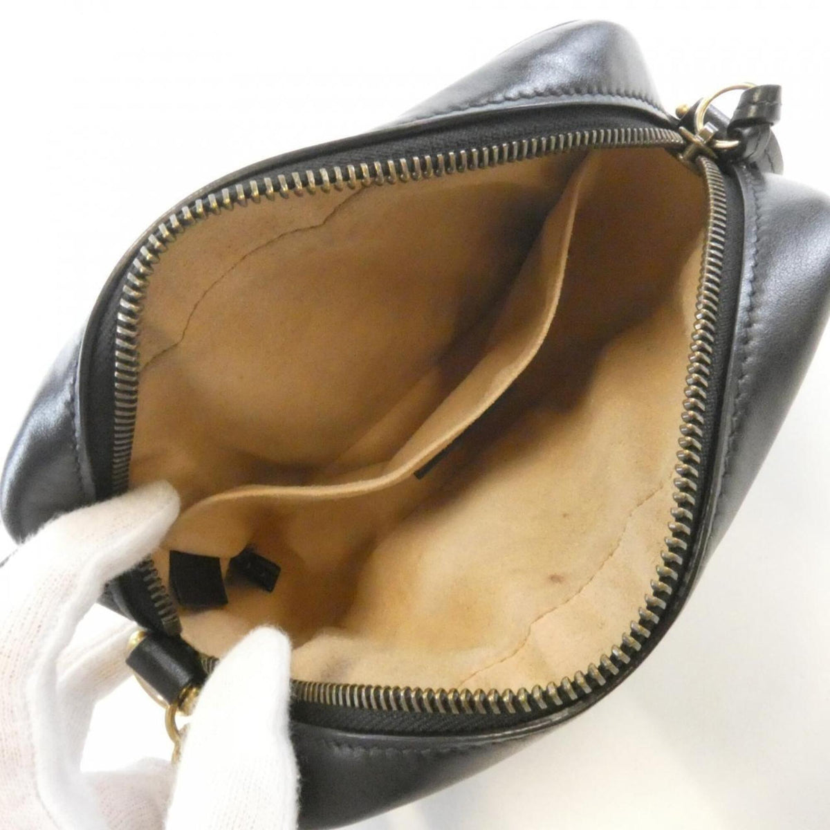 Gucci Gg Marmont Black Leather Shoulder Bag (Pre-Owned)