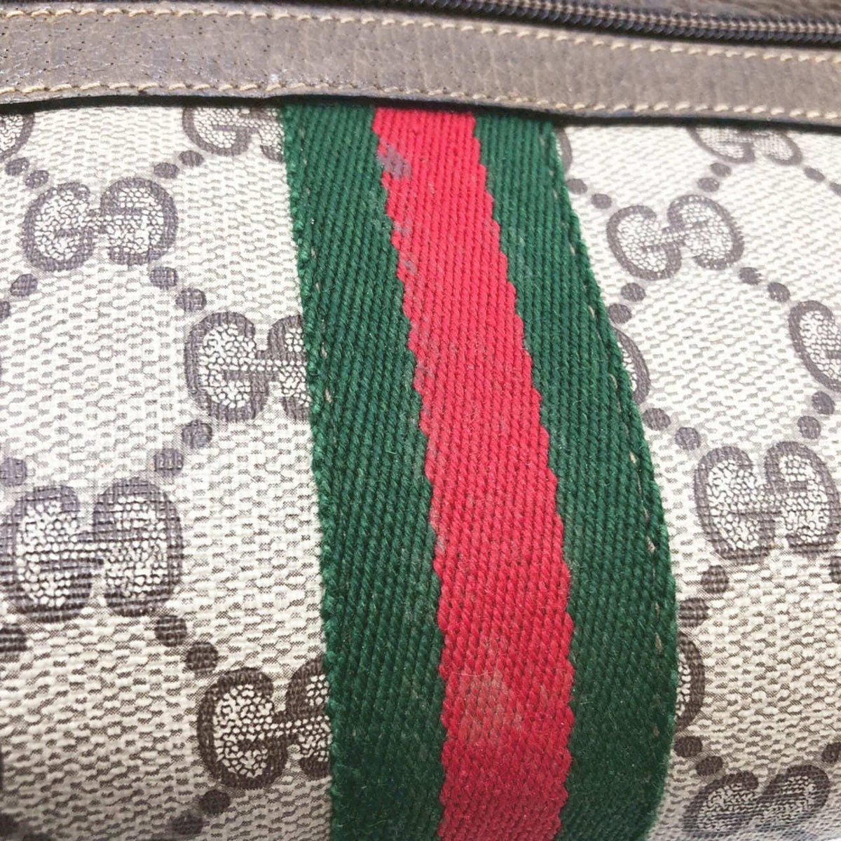 Gucci Brown Gg Supreme Shoulder Bag (Pre-Owned)