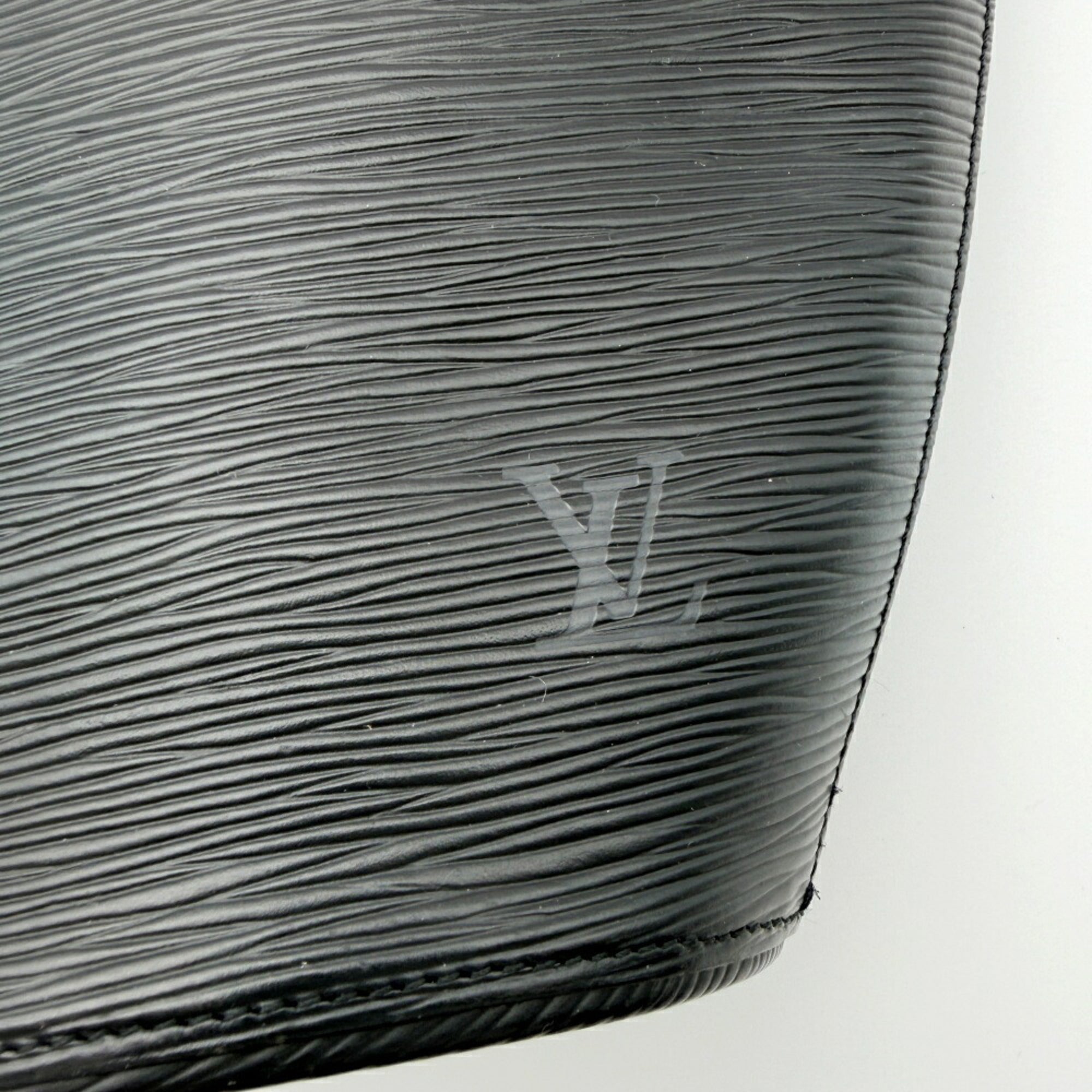 Louis Vuitton Black Noir Leather (Pre-Owned)