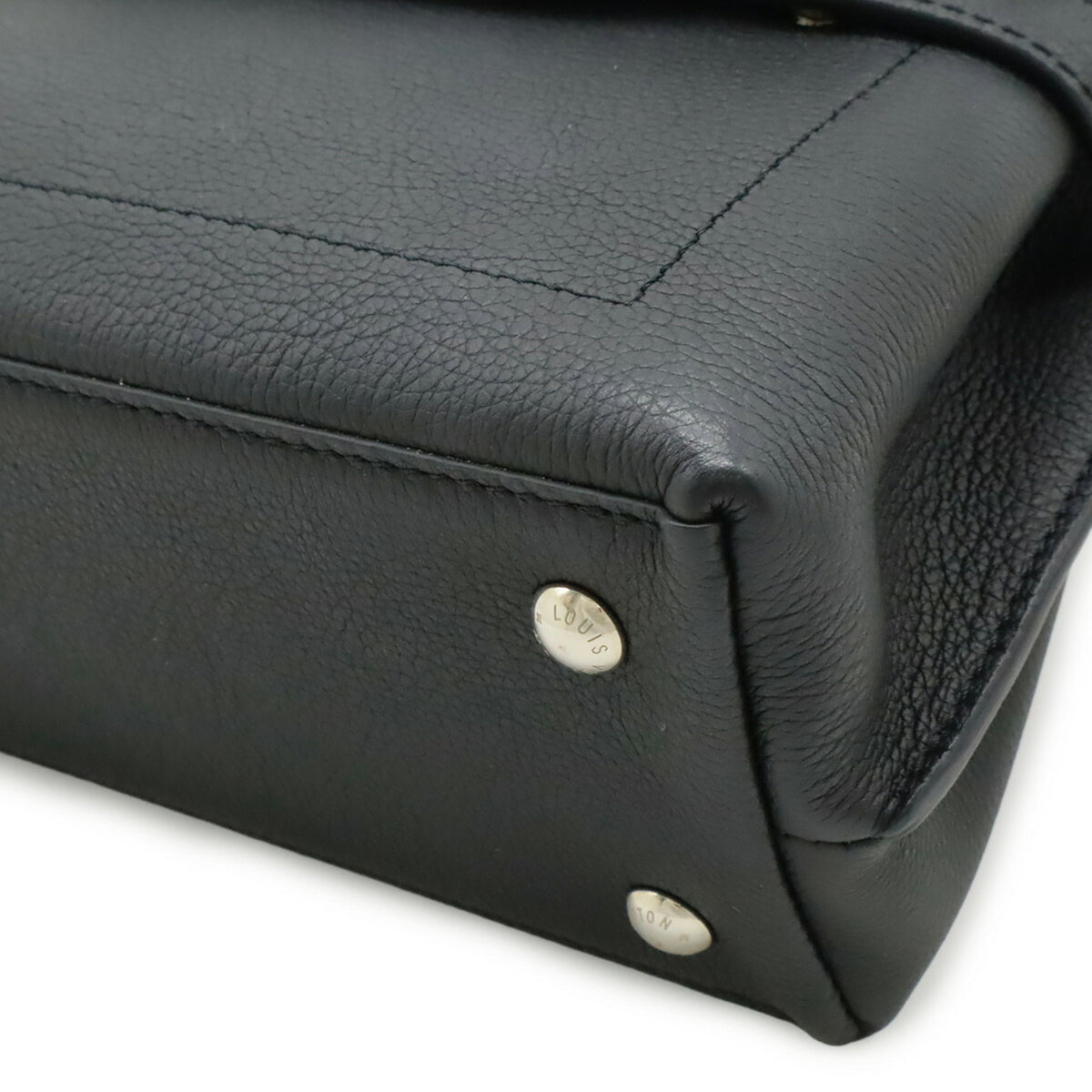 Louis Vuitton Black Noir Leather Handbag Shoulder Bag (Pre-Owned)