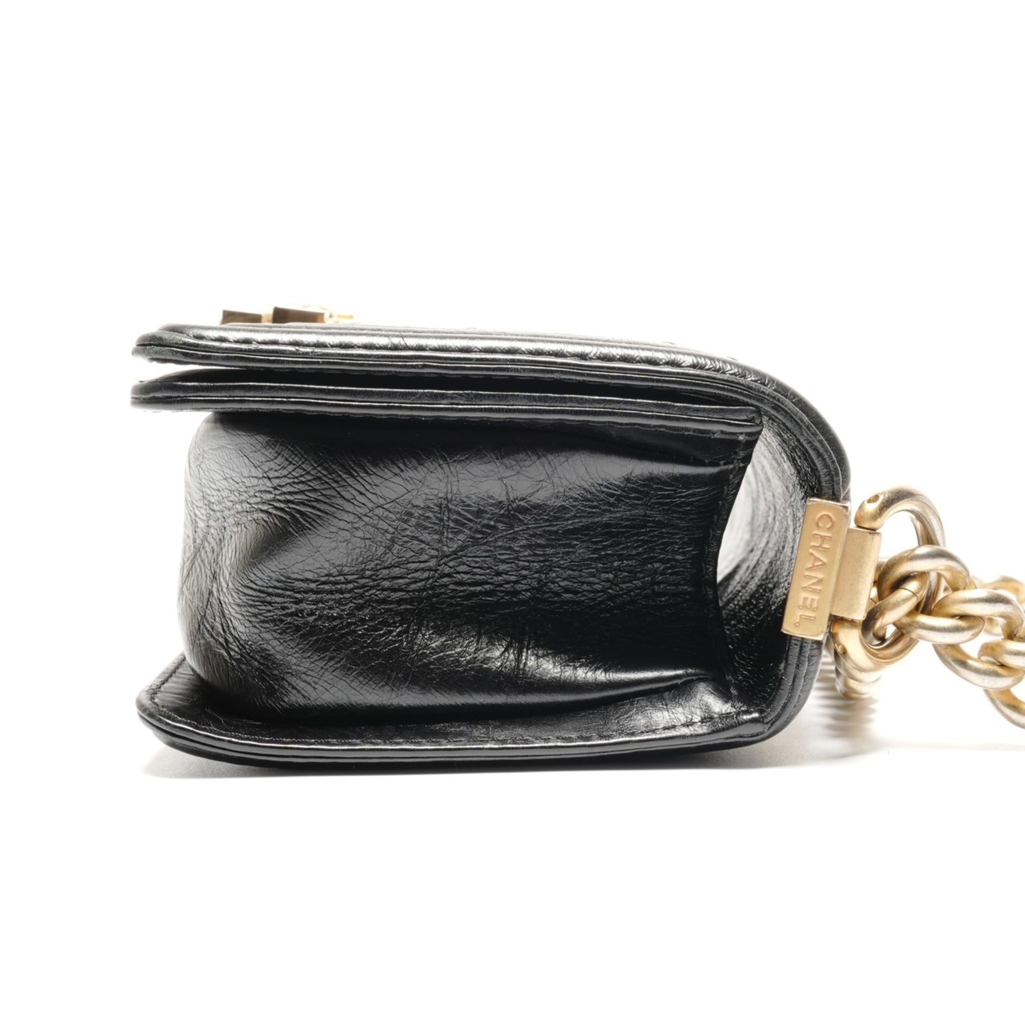 Chanel Black Shoulder Bag (Pre-Owned)