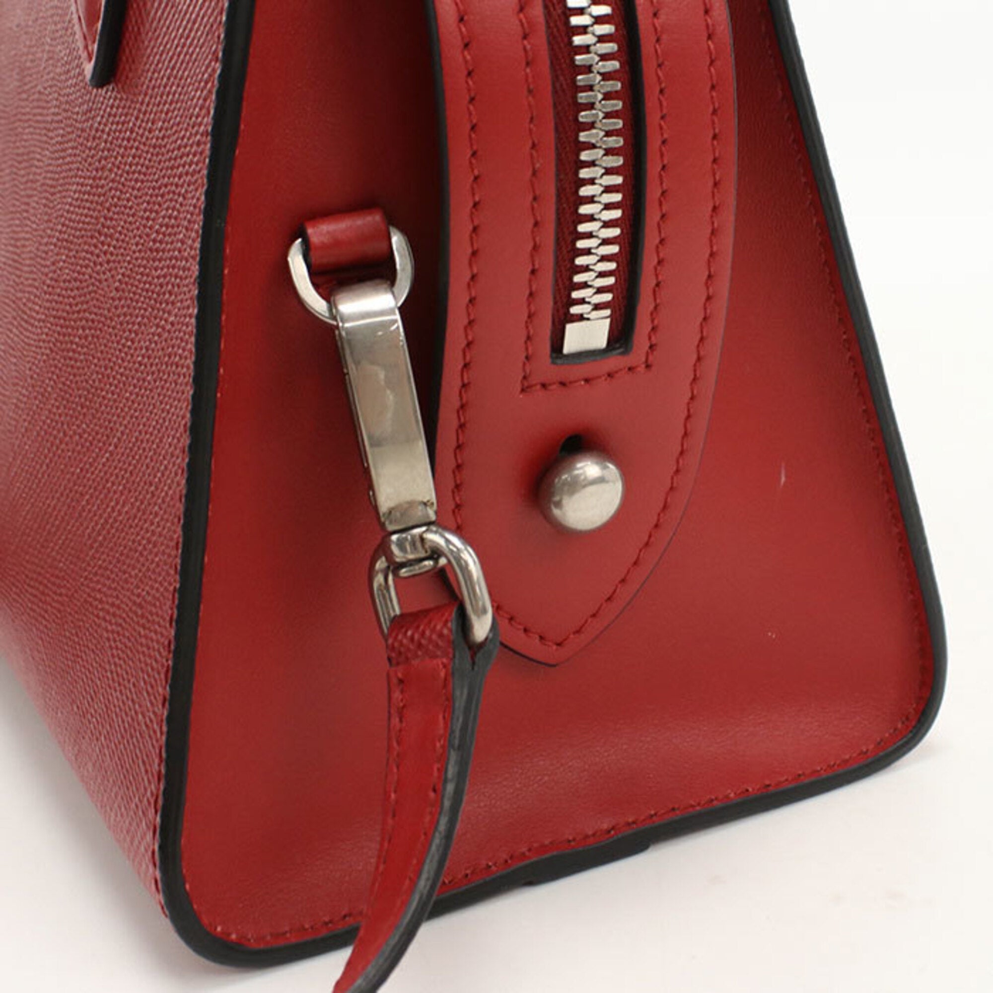 Prada Red Color Leather Handbag (Pre-Owned)