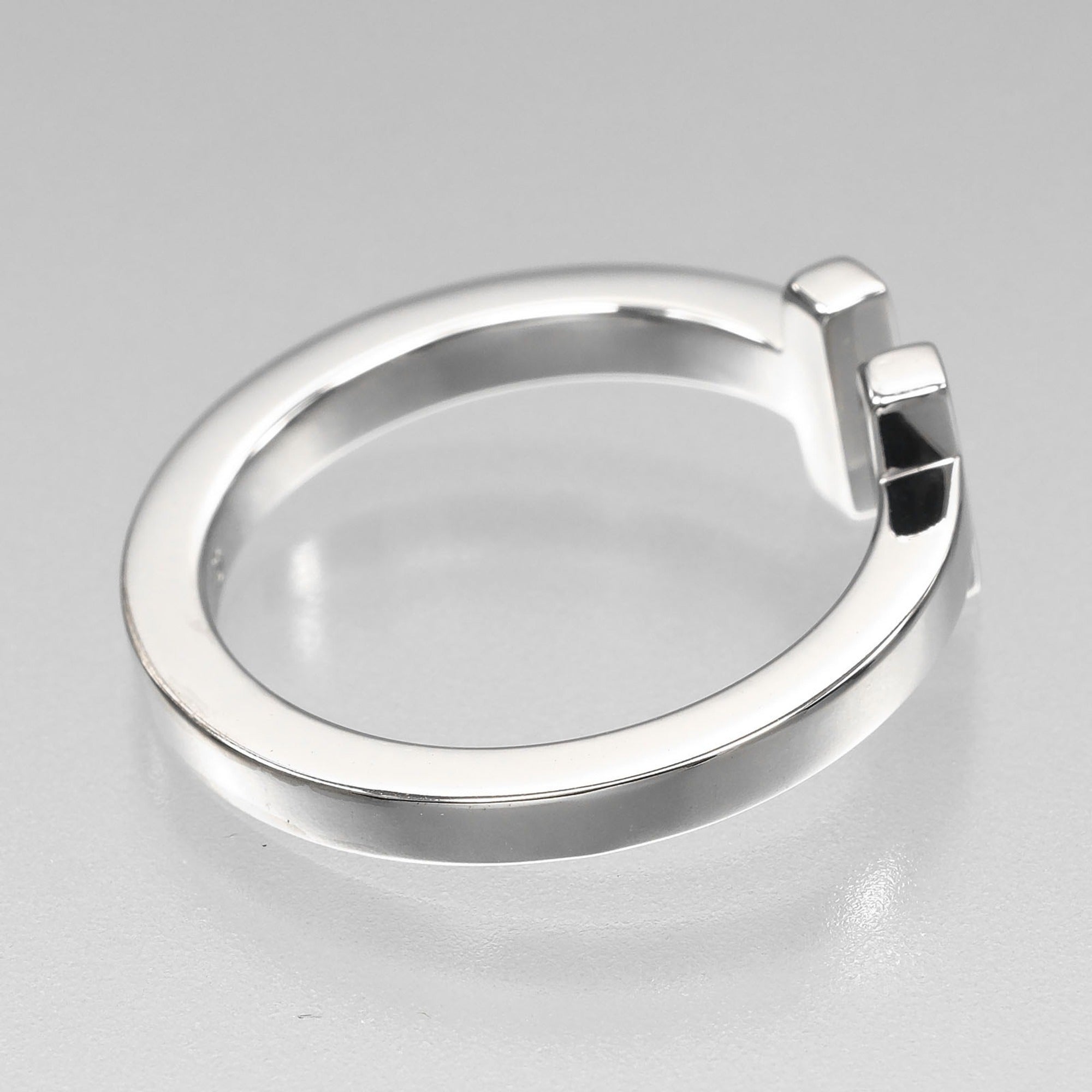 Tiffany White Gold (18K) Band Ring (Pre-Owned)