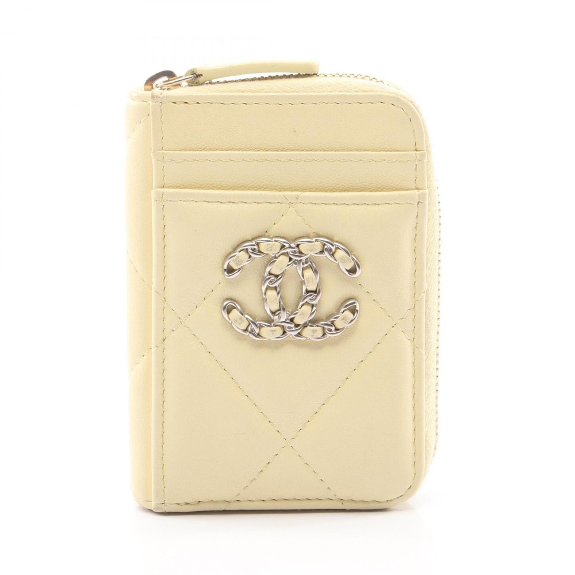 Chanel Yellow Leather Coin Purse/Coin Case (Pre-Owned)