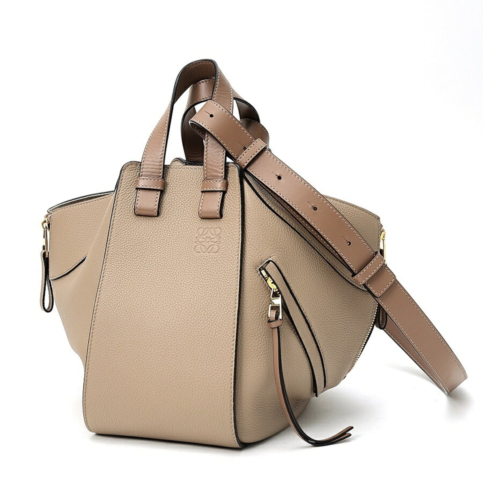Loewe Grayish Sand Leather Shoulder Bag (Pre-Owned)