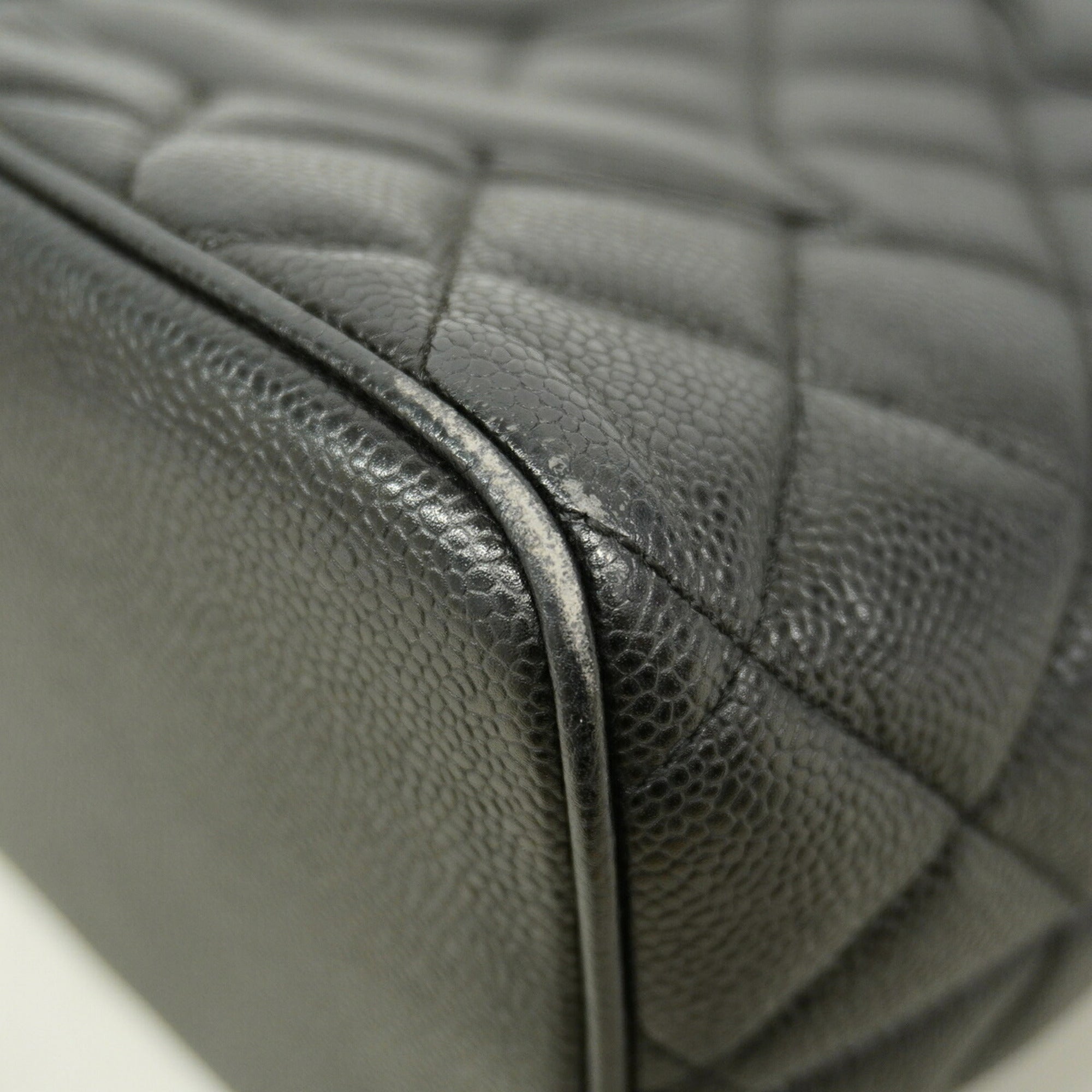 Chanel Black Grained Calfskin Tote Bag (Pre-Owned)