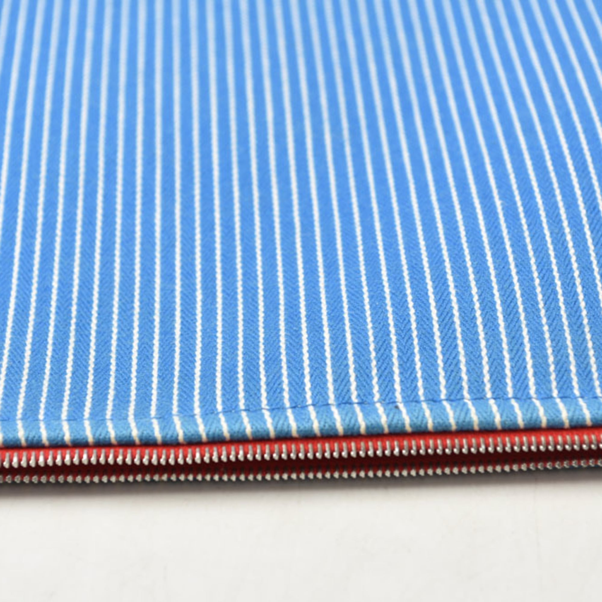 Hermes Blue White Cotton Pouch (Pre-Owned)