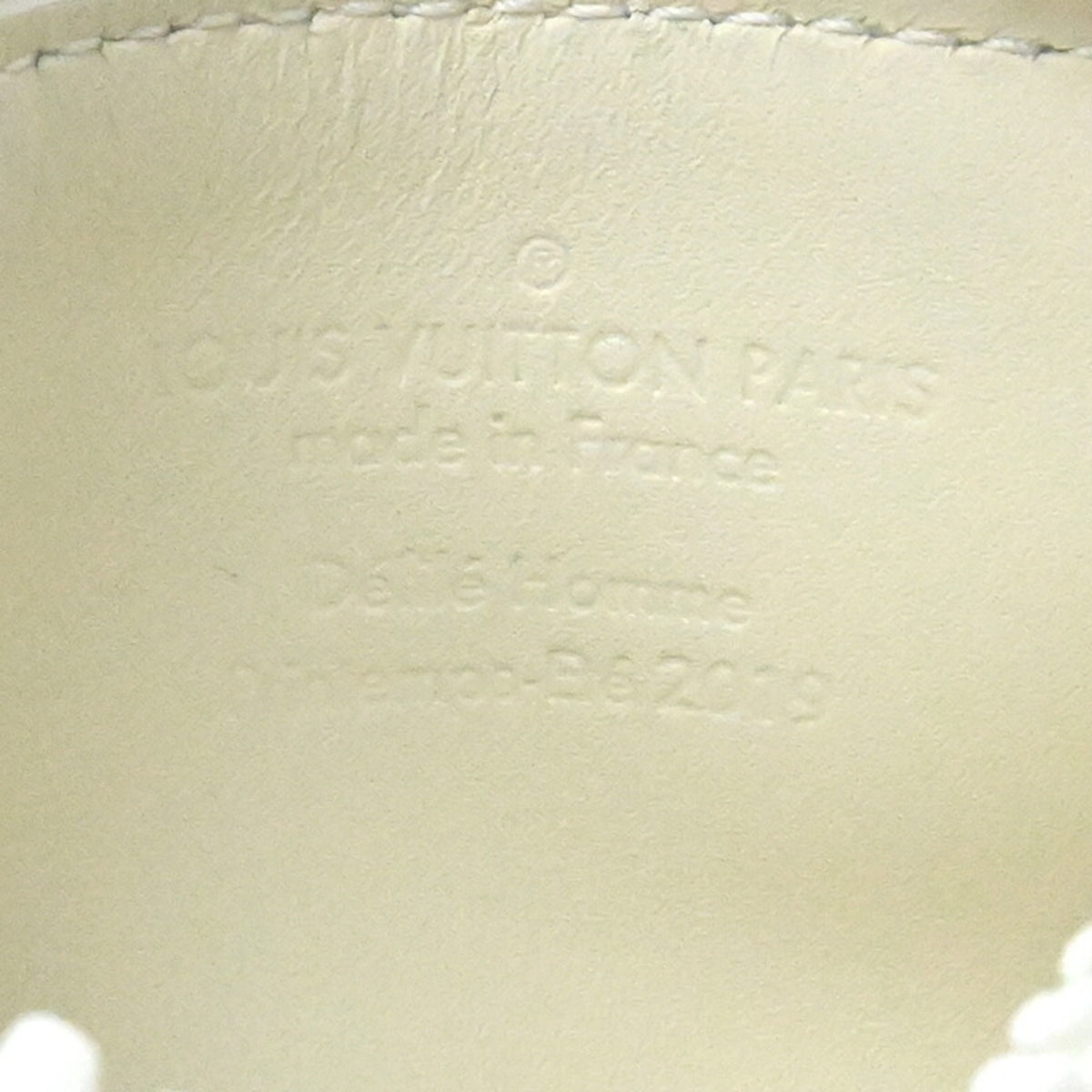 Louis Vuitton White Monogram Pouch (Pre-Owned)