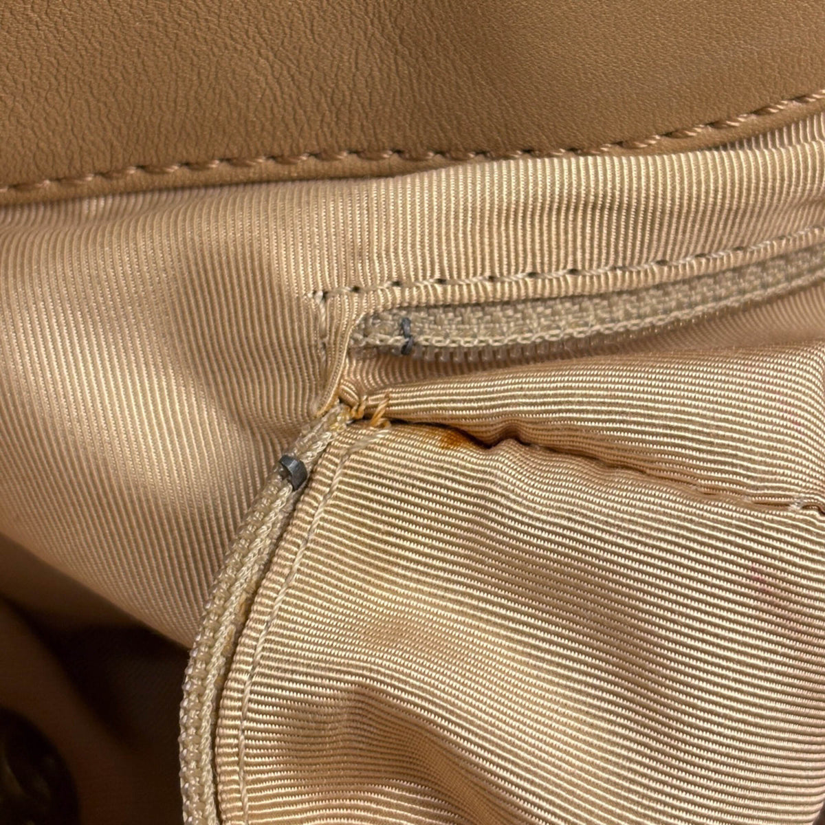 Chanel Beige Leather Tote Bag (Pre-Owned)