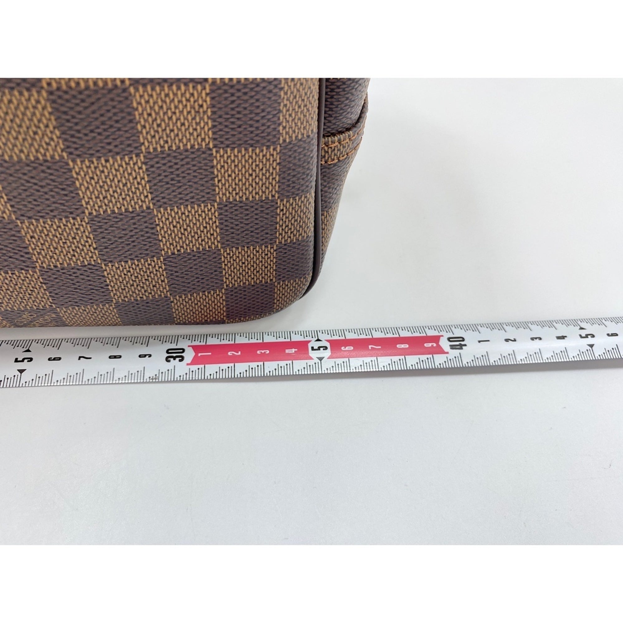 Louis Vuitton Brown Handbag (Pre-Owned)
