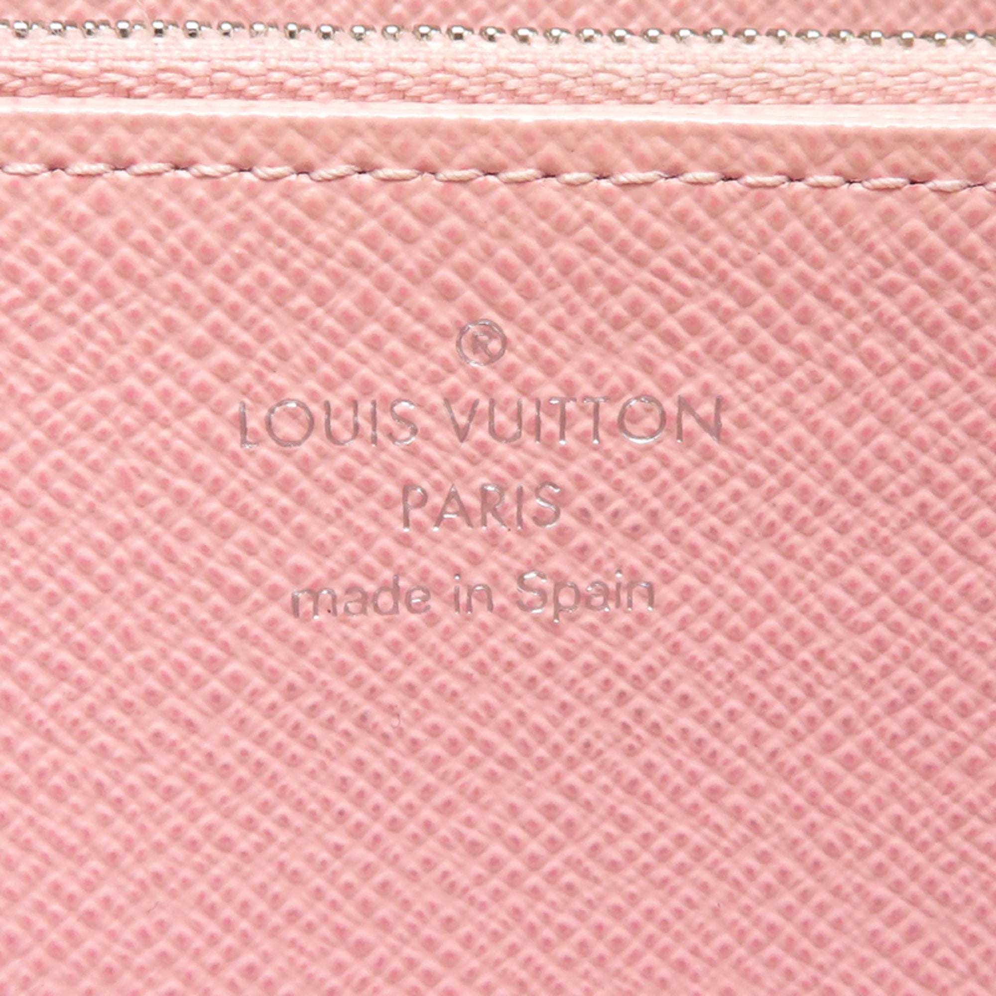 Louis Vuitton Epi Leather Long Wallet (Bi-Fold) (Pre-Owned)