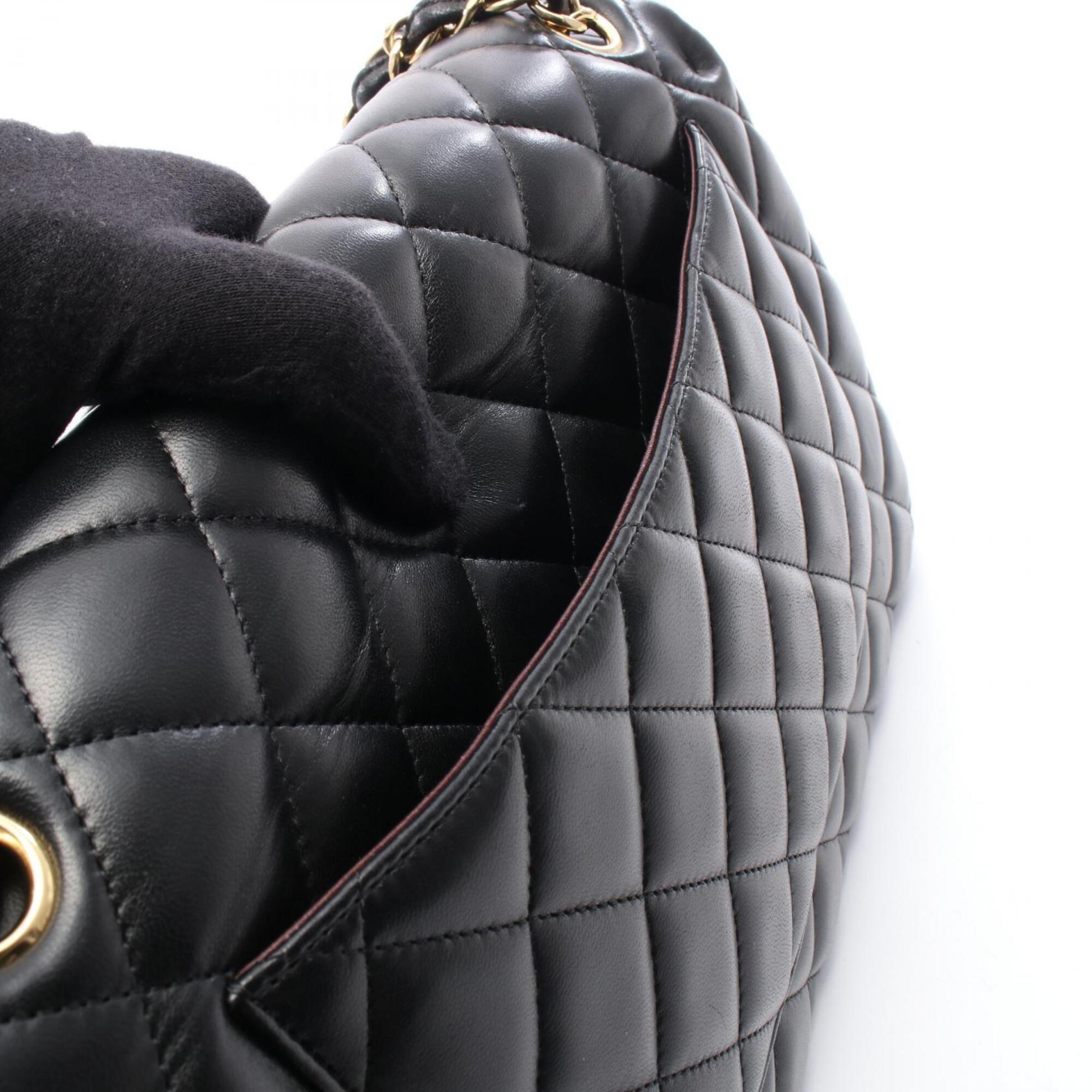 Chanel Black Leather Handbag Shoulder Bag (Pre-Owned)