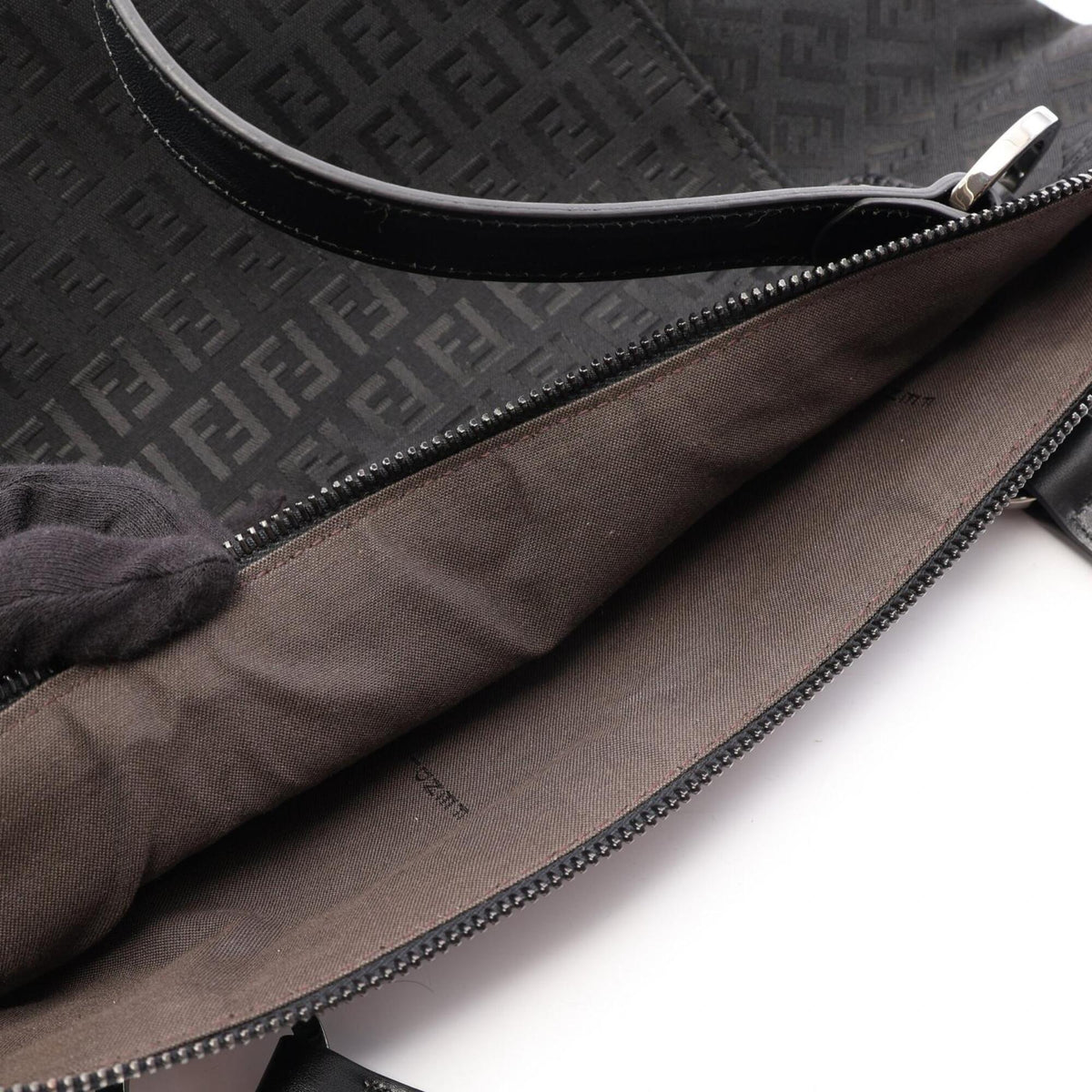 Fendi Black Canvas Leather Handbag Shoulder Bag (Pre-Owned)
