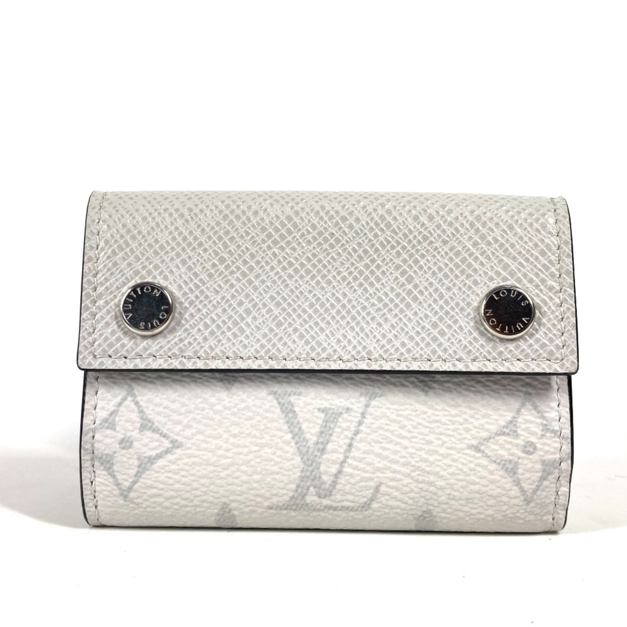 Louis Vuitton White Taiga Leather Monogram Wallet (Tri-Fold) (Pre-Owned)