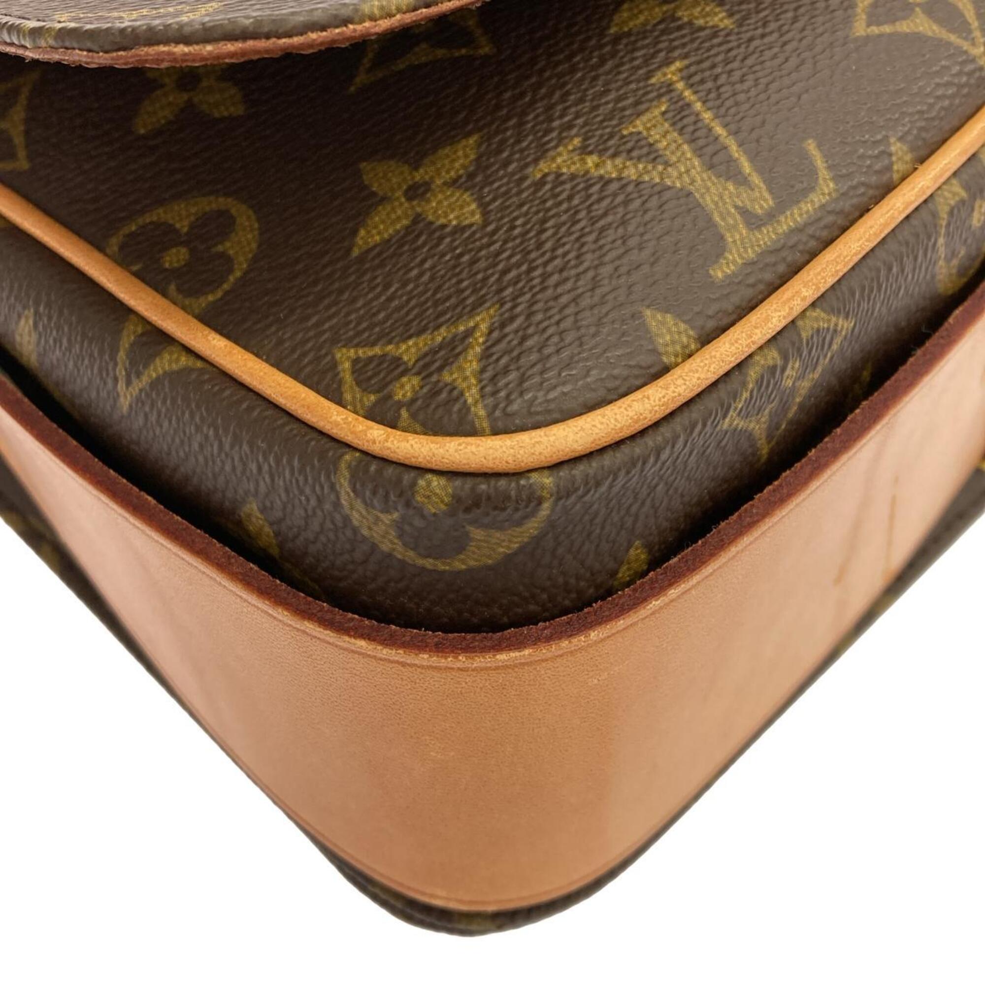 Louis Vuitton Marron Coated Canvas Shoulder Bag (Pre-Owned)