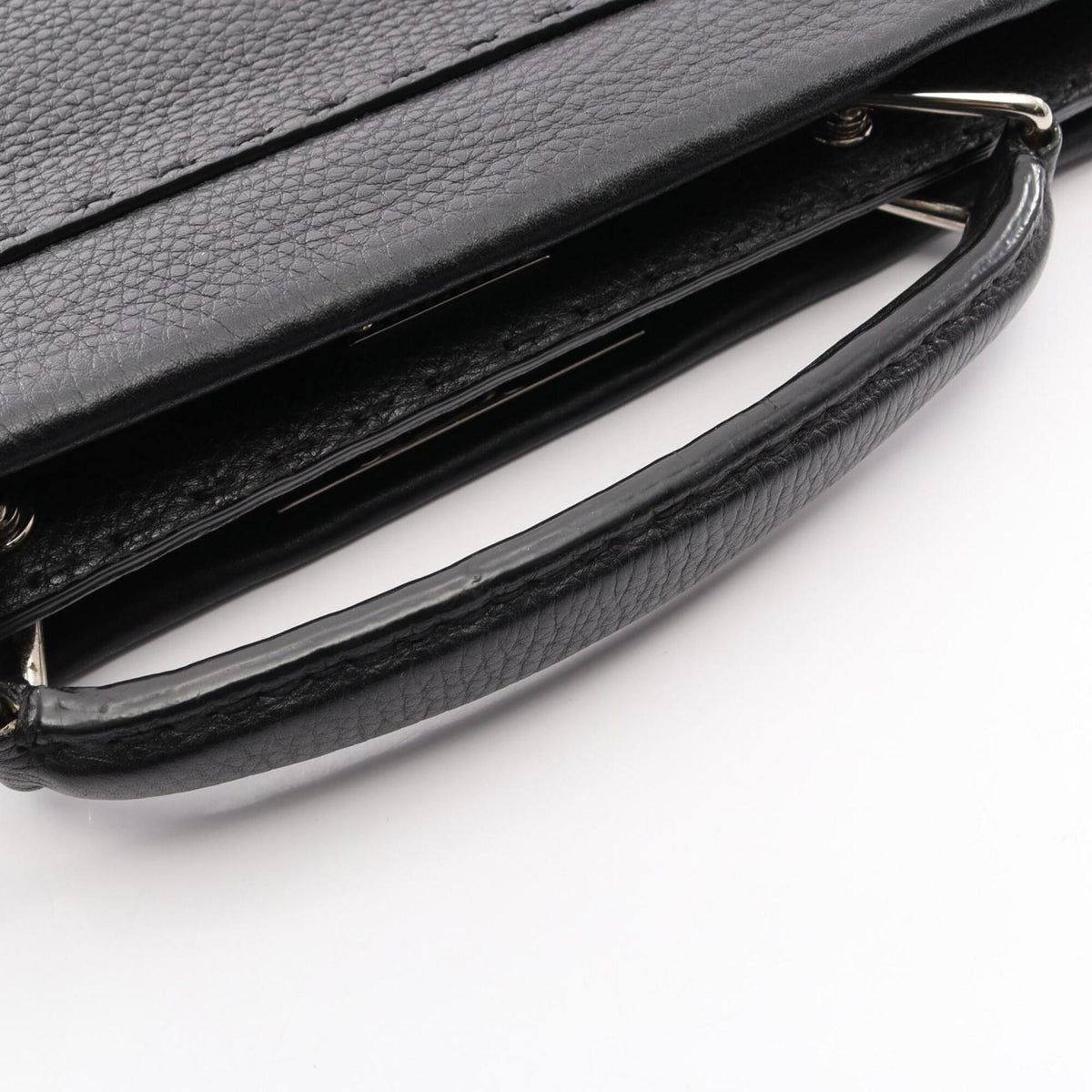 Fendi Black Leather Handbag (Pre-Owned)
