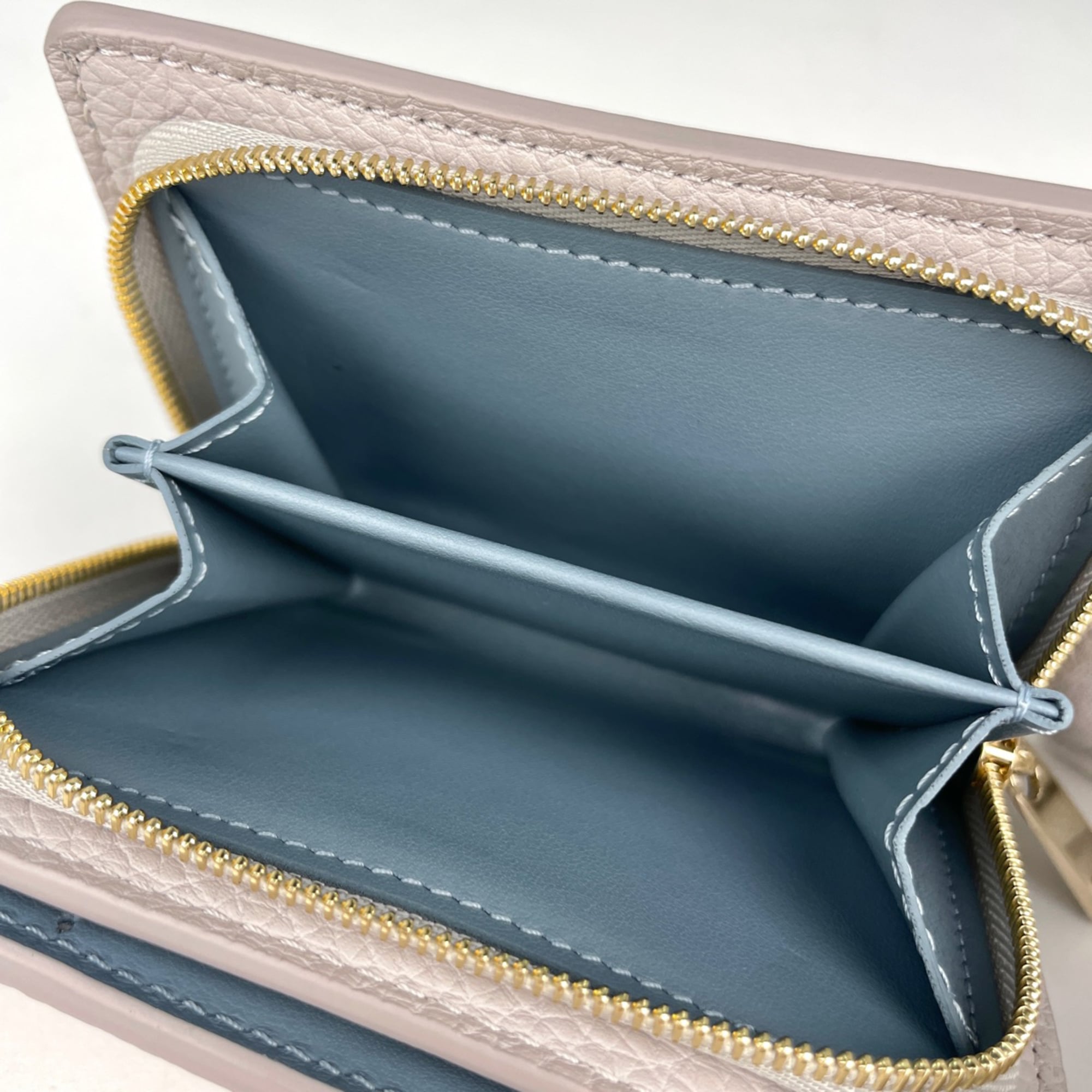 Louis Vuitton Mahina Mahina Leather Wallet (Bi-Fold) (Pre-Owned)