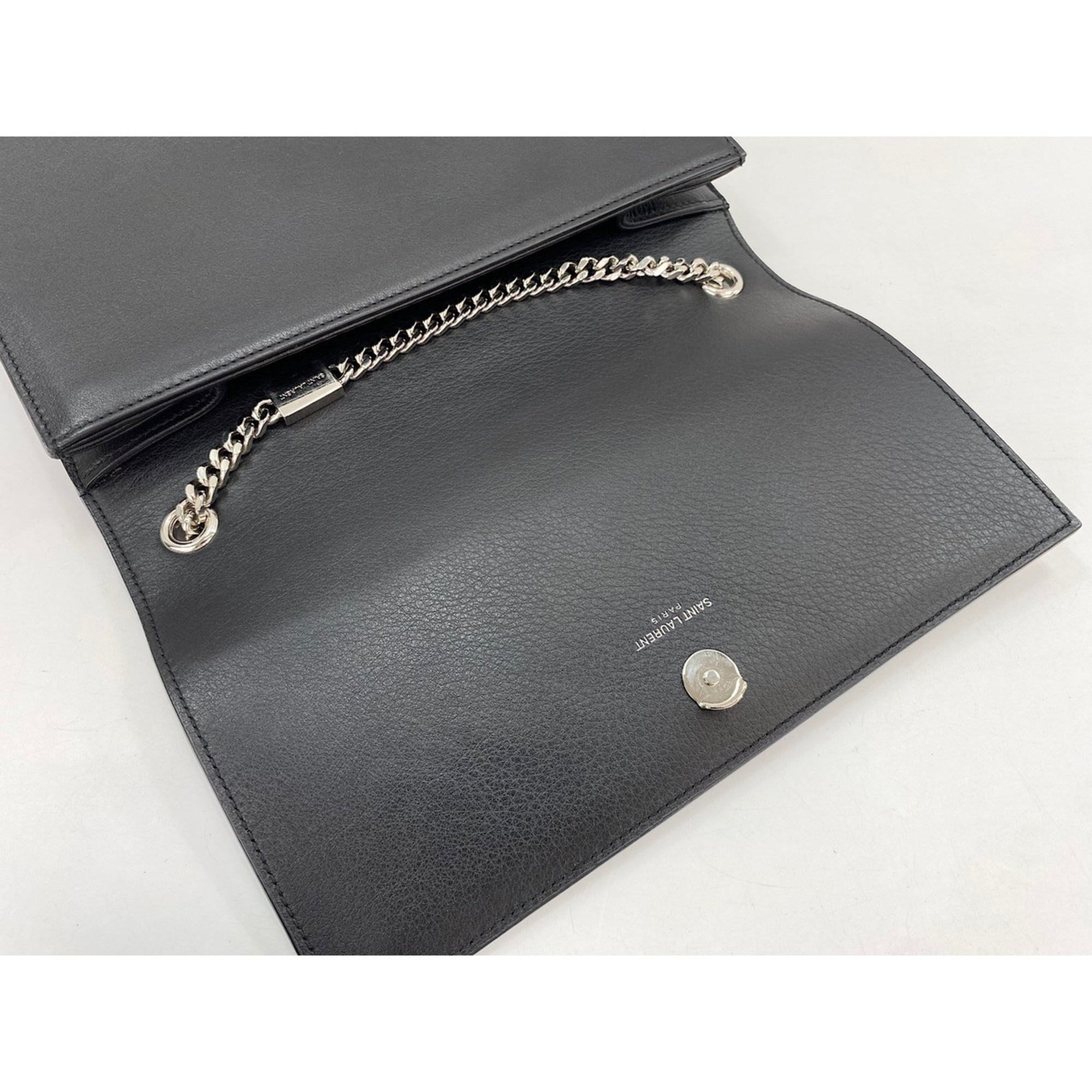Yves Saint Laurent Black Shoulder Bag (Pre-Owned)