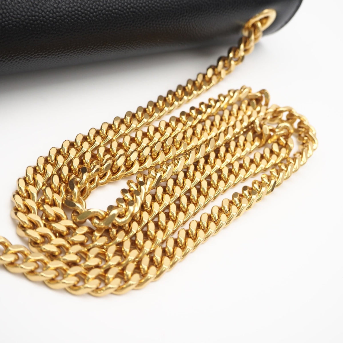 Yves Saint Laurent Black Shoulder Bag (Pre-Owned)