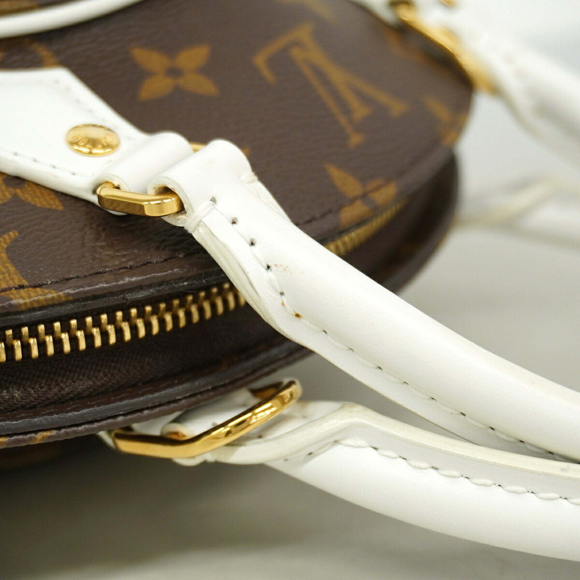 Louis Vuitton Brown Handbag (Pre-Owned)