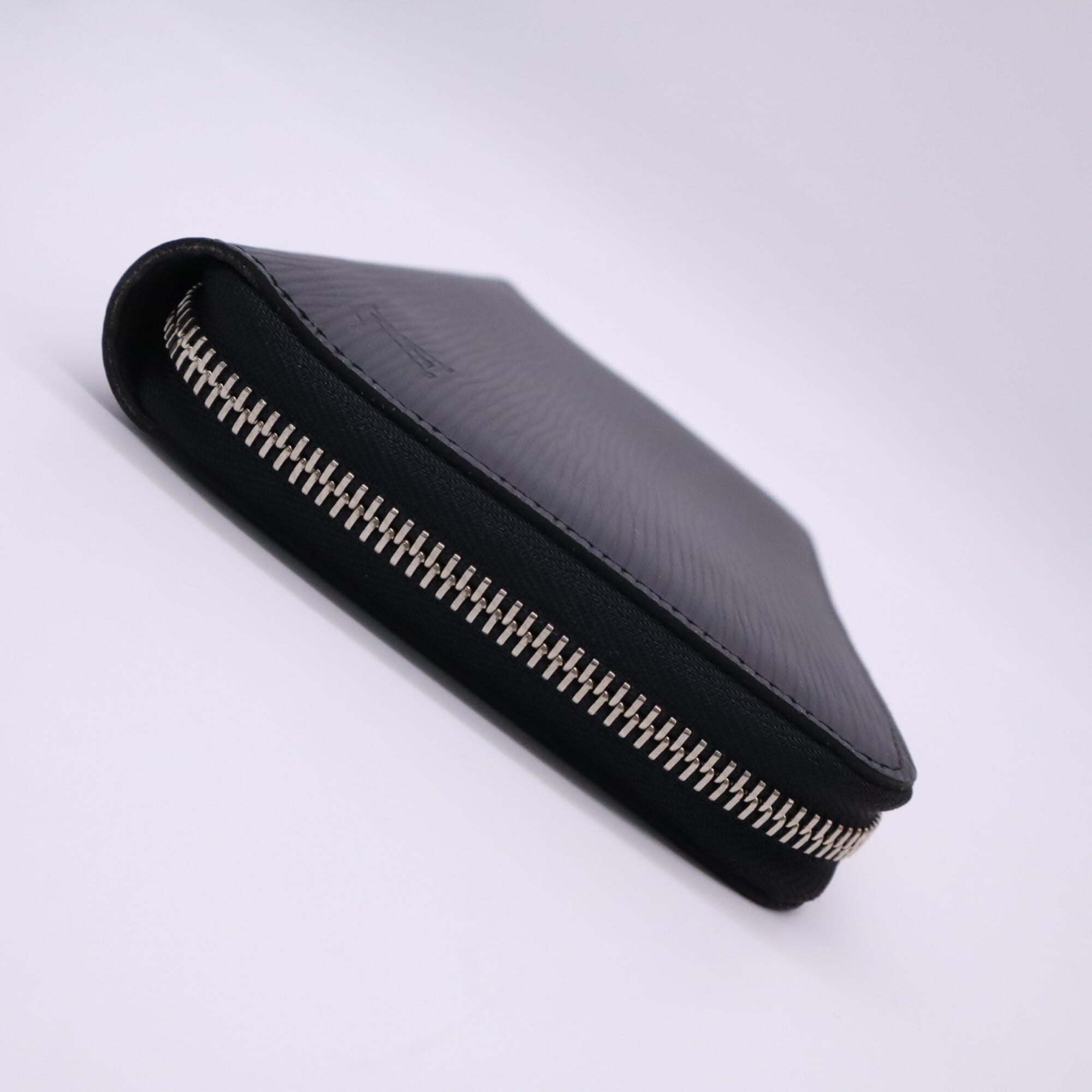 Louis Vuitton Epi Black Noir Leather Long Wallet (Bi-Fold) (Pre-Owned)