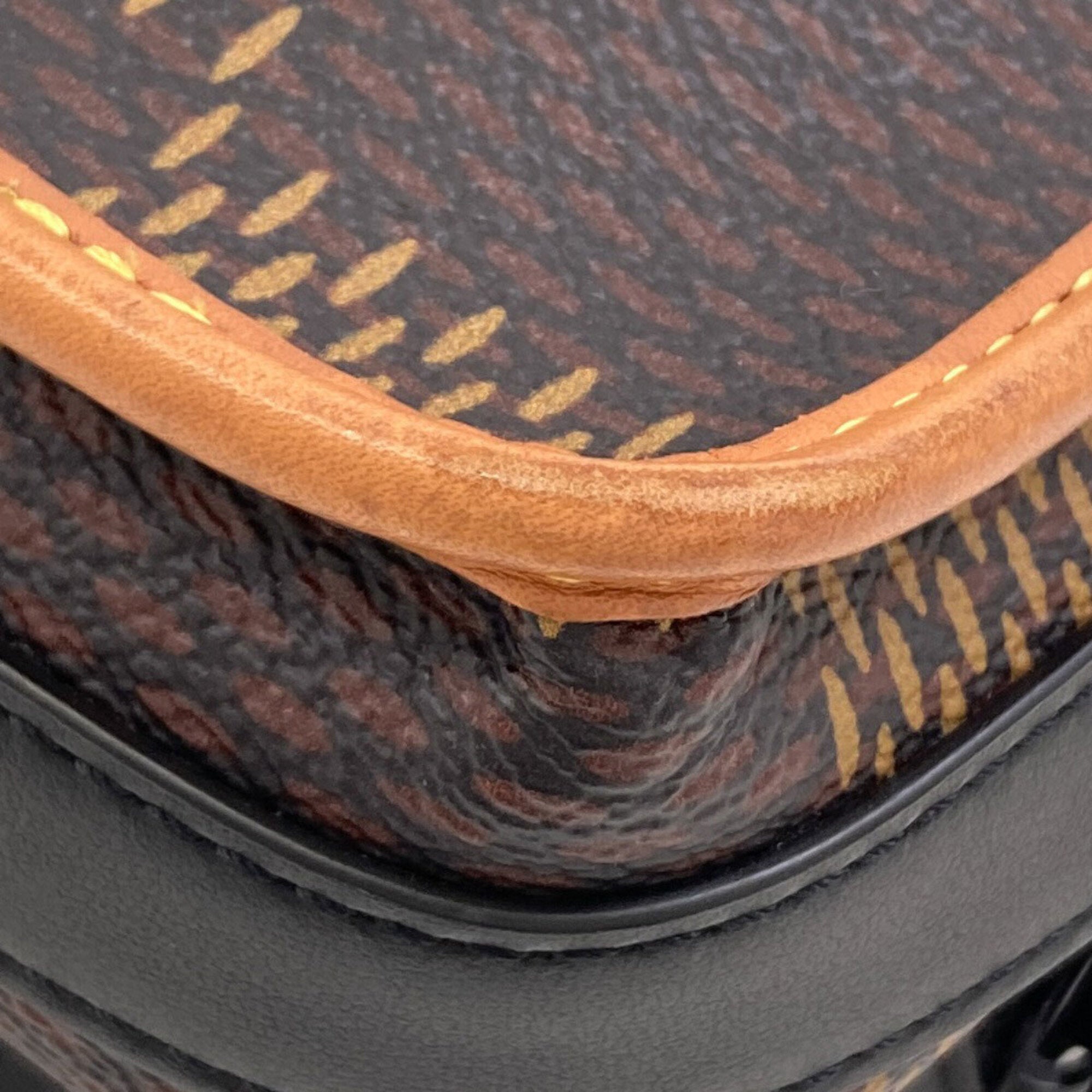 Louis Vuitton Monogram Monogram Canvas Shoulder Bag (Pre-Owned)