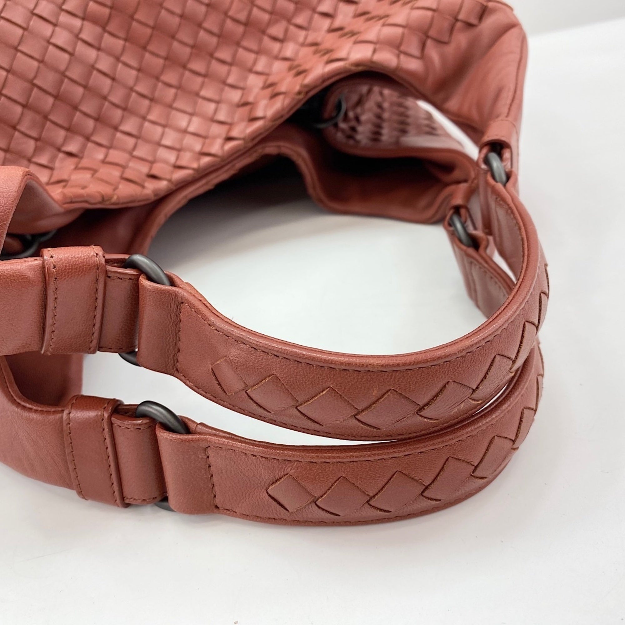 Bottega Veneta Intrecciato Pink Intrecciato Handbag (Pre-Owned)