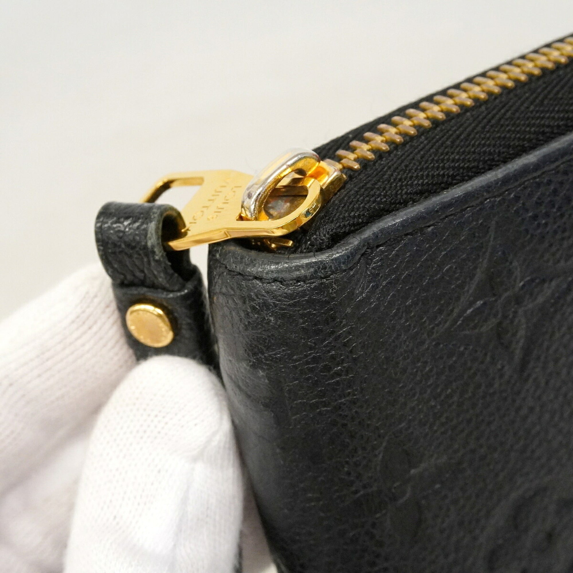 Louis Vuitton Noir Long Wallet (Bi-Fold) (Pre-Owned)