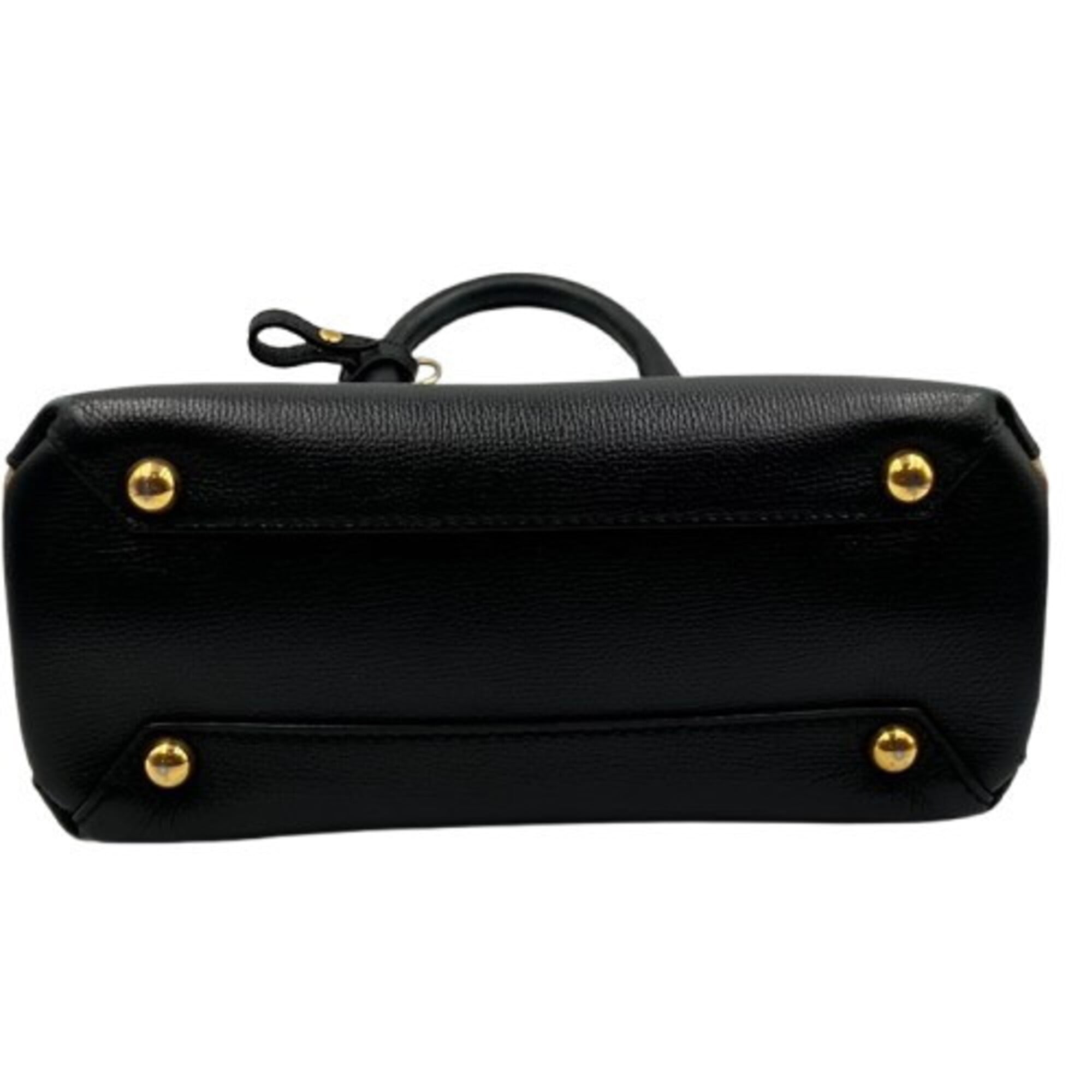 Burberry Black Leather Handbag (Pre-Owned)