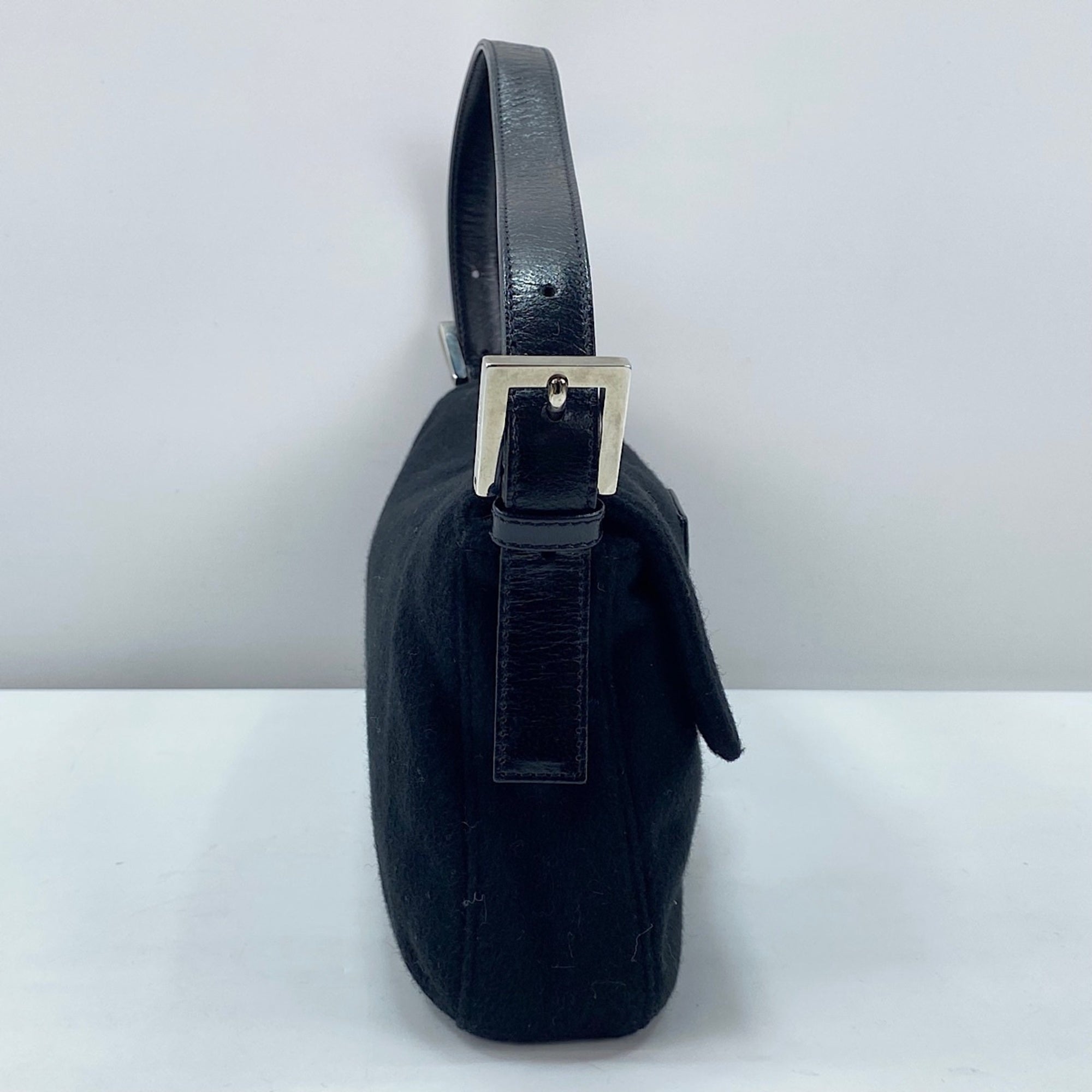 Fendi Black Shoulder Bag (Pre-Owned)