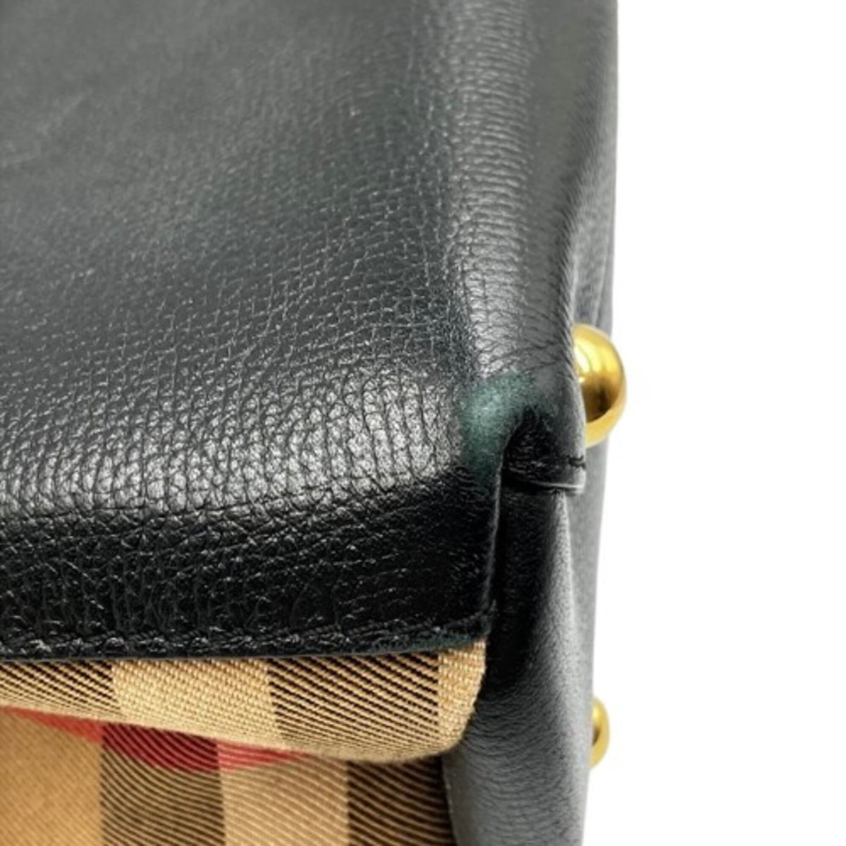 Burberry Black Leather Handbag (Pre-Owned)