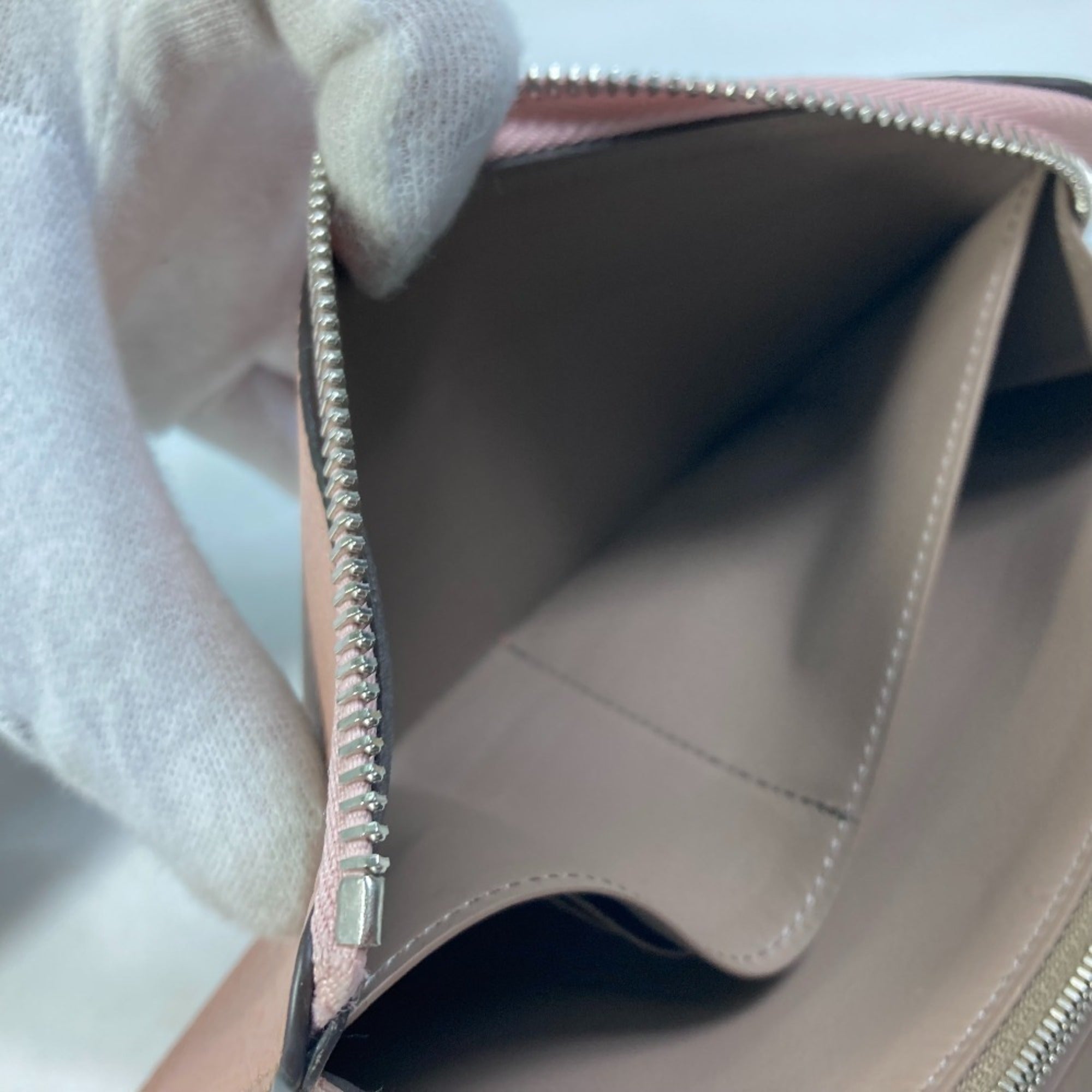 Louis Vuitton Pink Leather Long Wallet (Bi-Fold) (Pre-Owned)